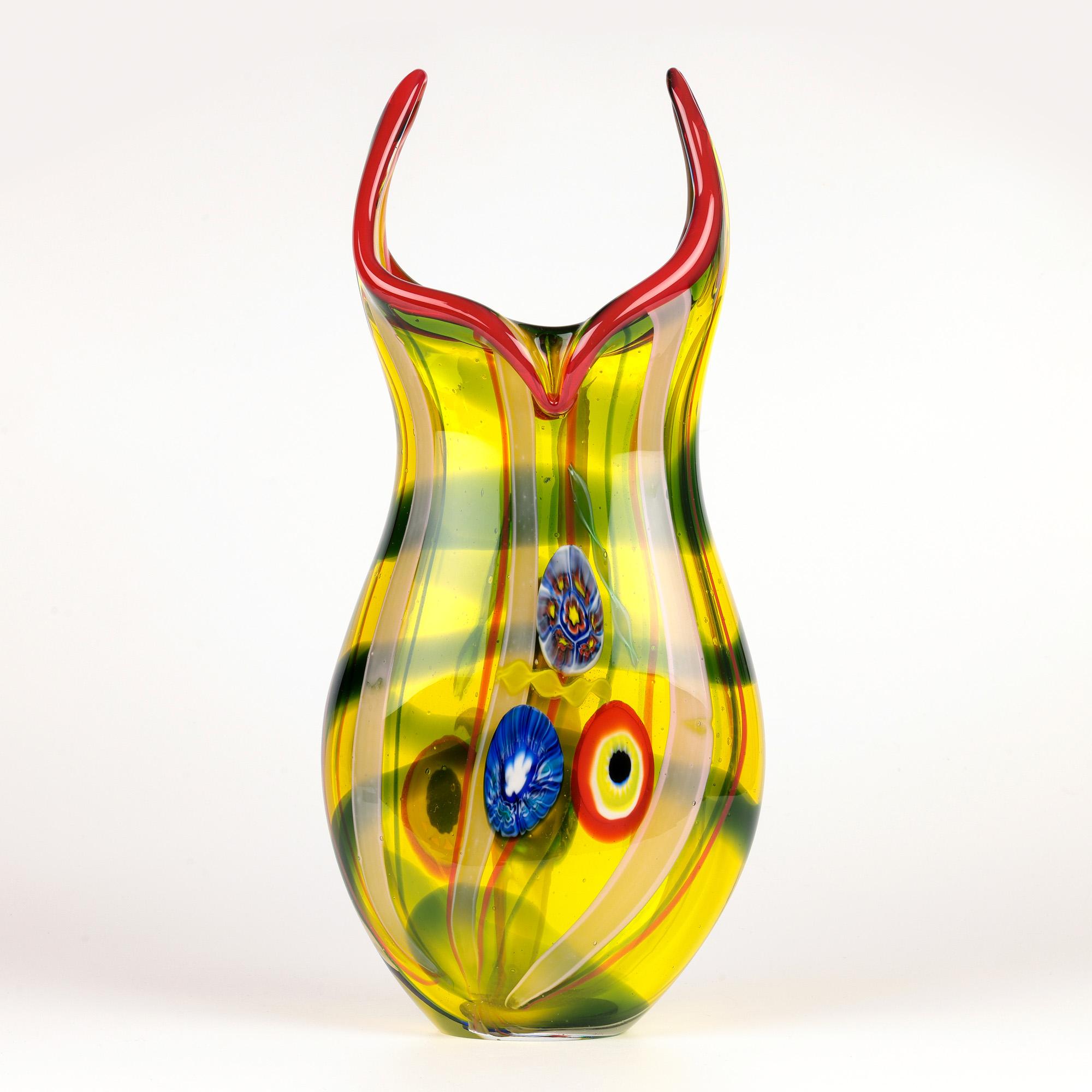 Grand vase en verre d'art jaune de Murano avec murrine et ruban en vente 8