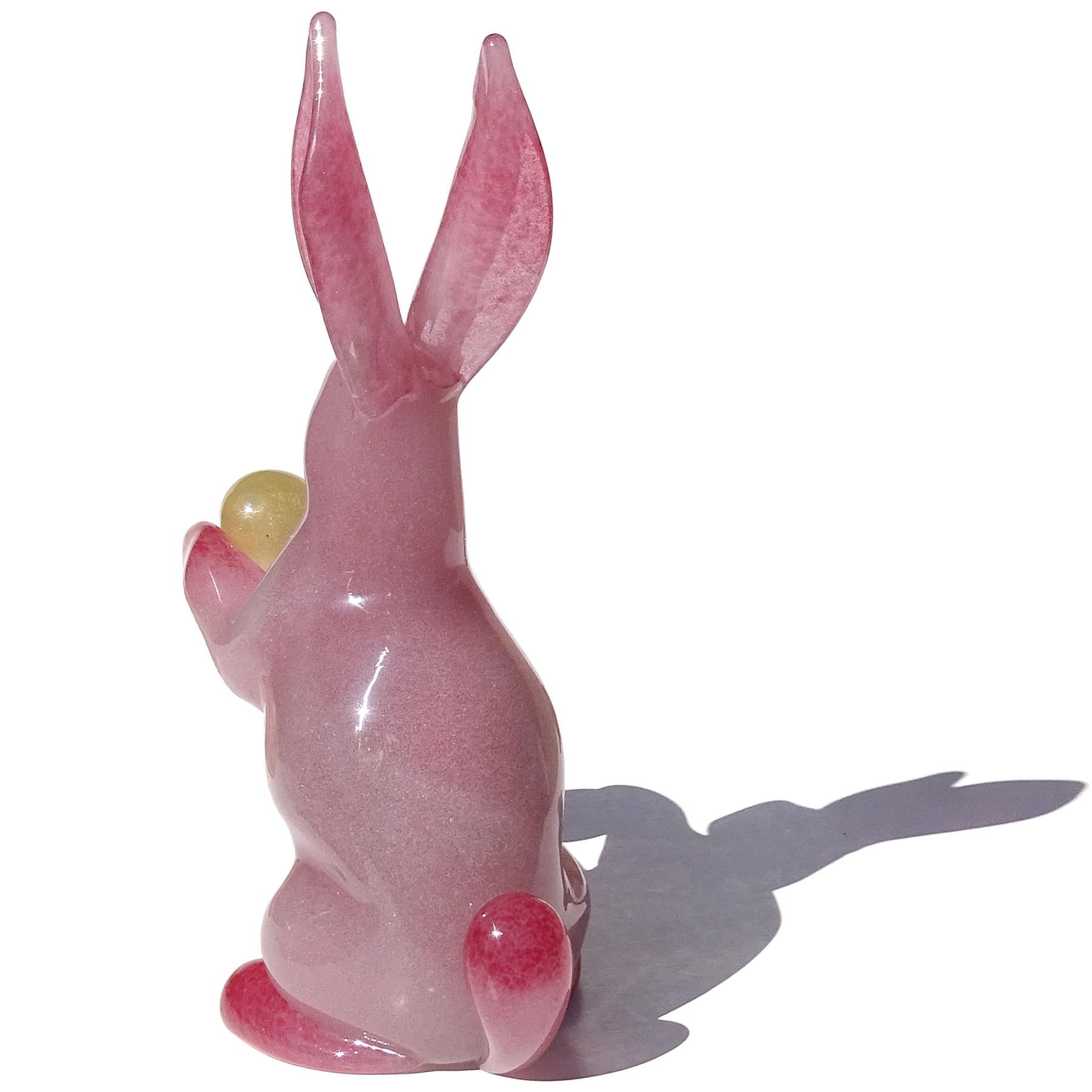 Murano Large Pink Bubbles Bunny Rabbit Gold Leaf Egg Italian Art Glass Sculpture For Sale 2