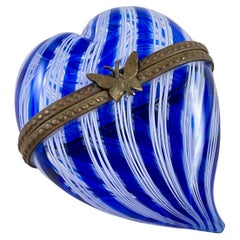 Caja de baratijas de cristal veneciano Latticino de Murano en forma de corazón