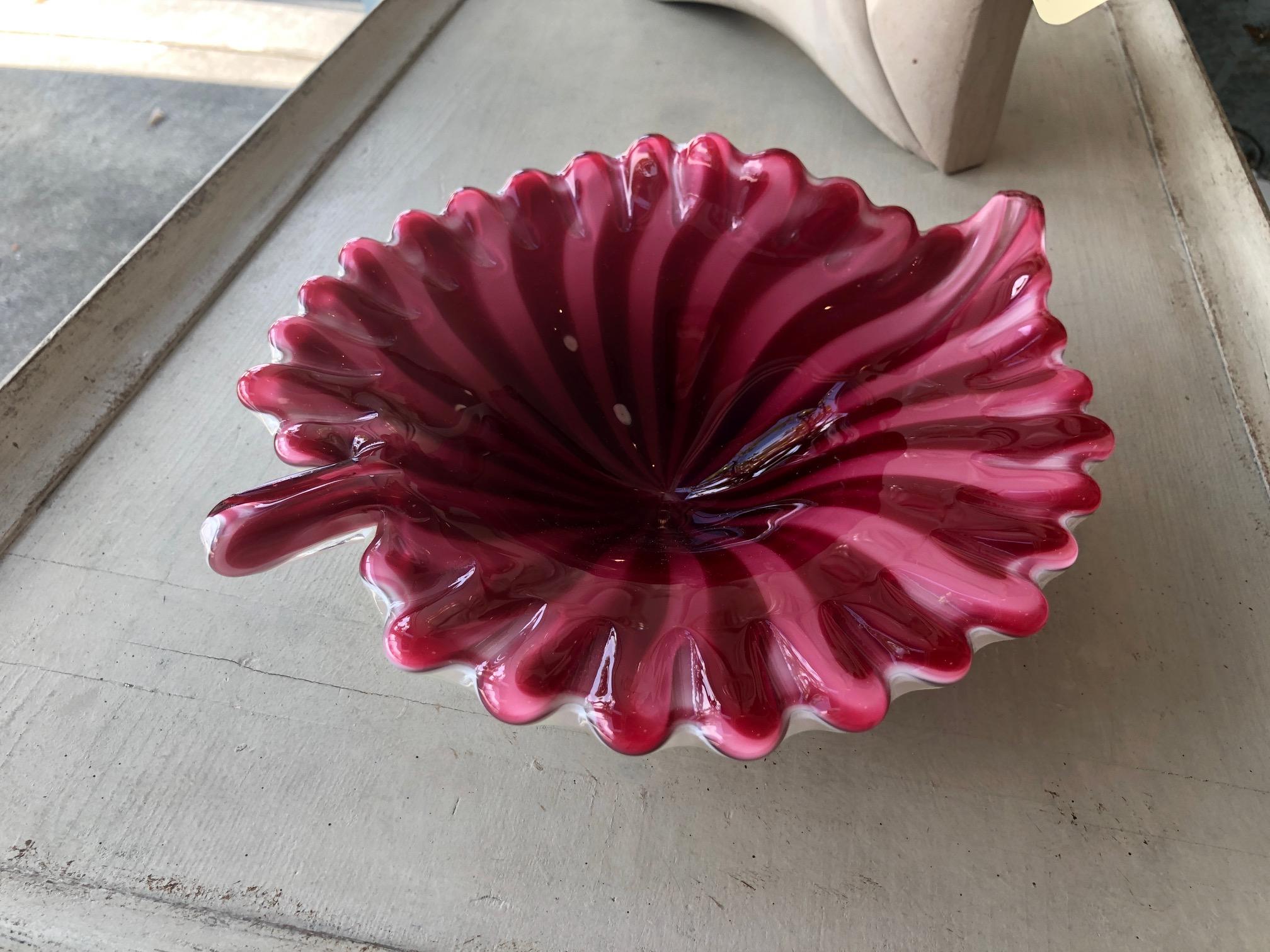 Murano Leaf Bowl Red and Pink Fratelli Toso For Sale 2