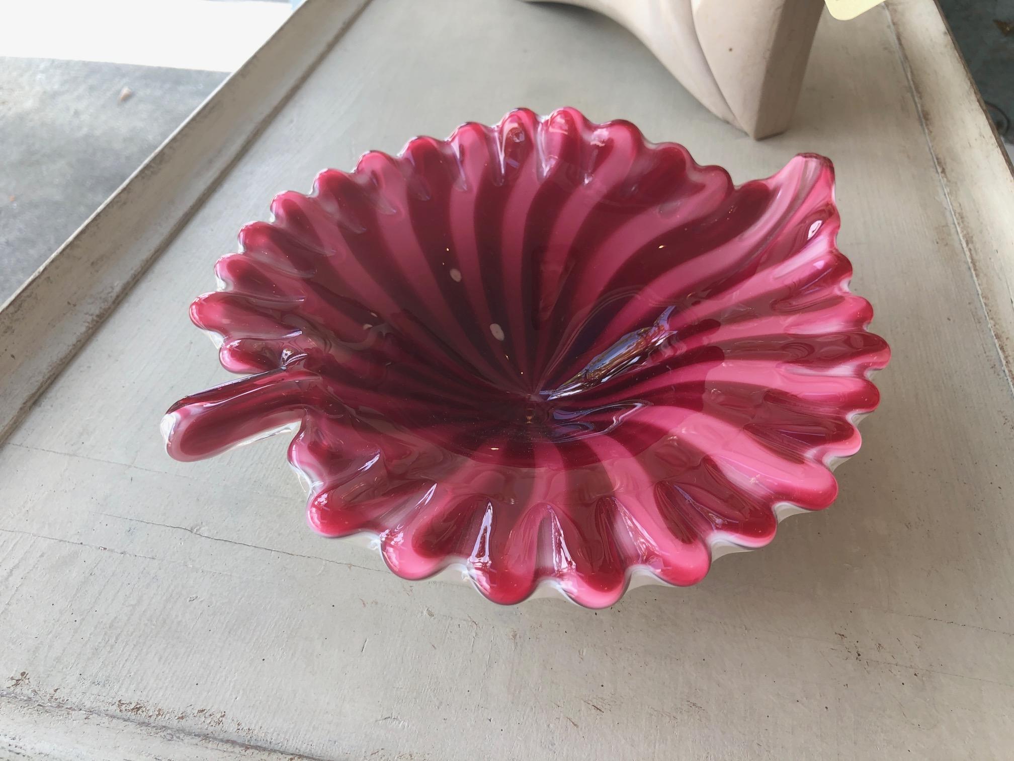 Murano Leaf Bowl Red and Pink Fratelli Toso For Sale 1