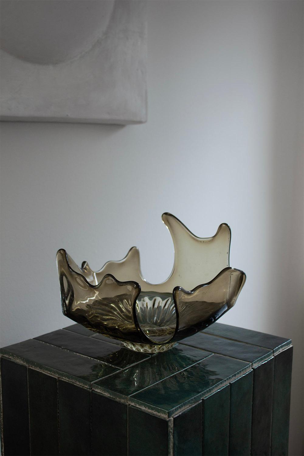 Organic Modern Murano Light Green Organic Shaped Glass Fruit Bowl For Sale