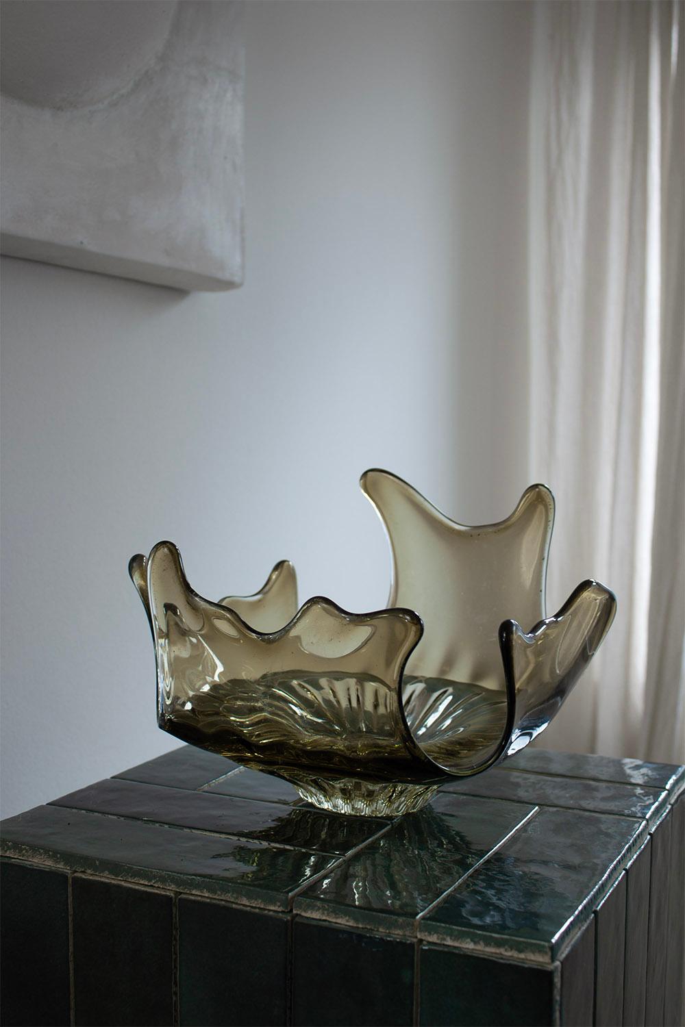 Italian Murano Light Green Organic Shaped Glass Fruit Bowl For Sale