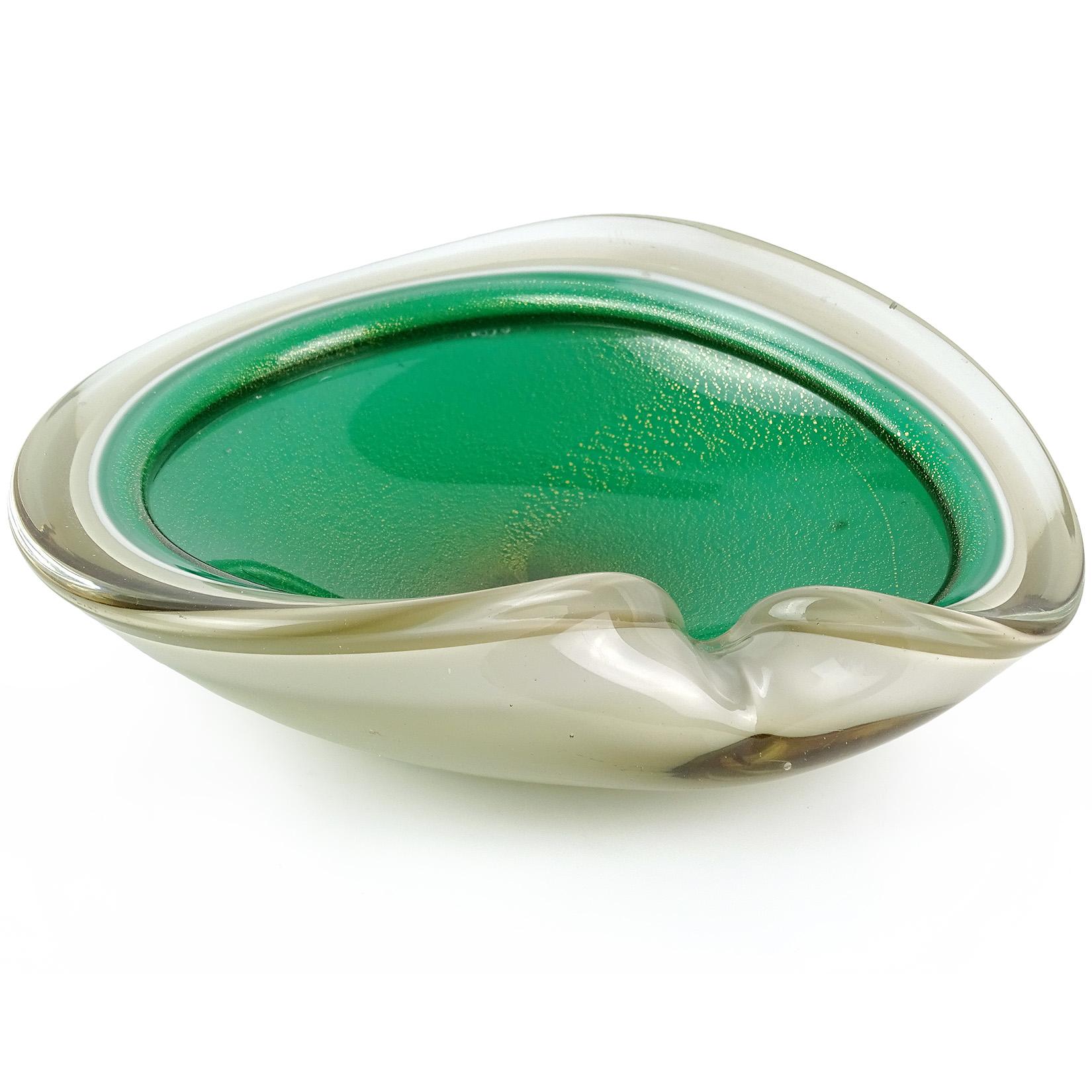 Hand-Crafted Murano Light Tan Green Gold Flecks Italian Art Glass Bowl Jewelry Ring Bowl