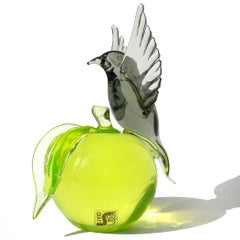 Murano Livio Seguso Sommerso Uranium Apple Gray Bird Italian Art Glass Sculpture