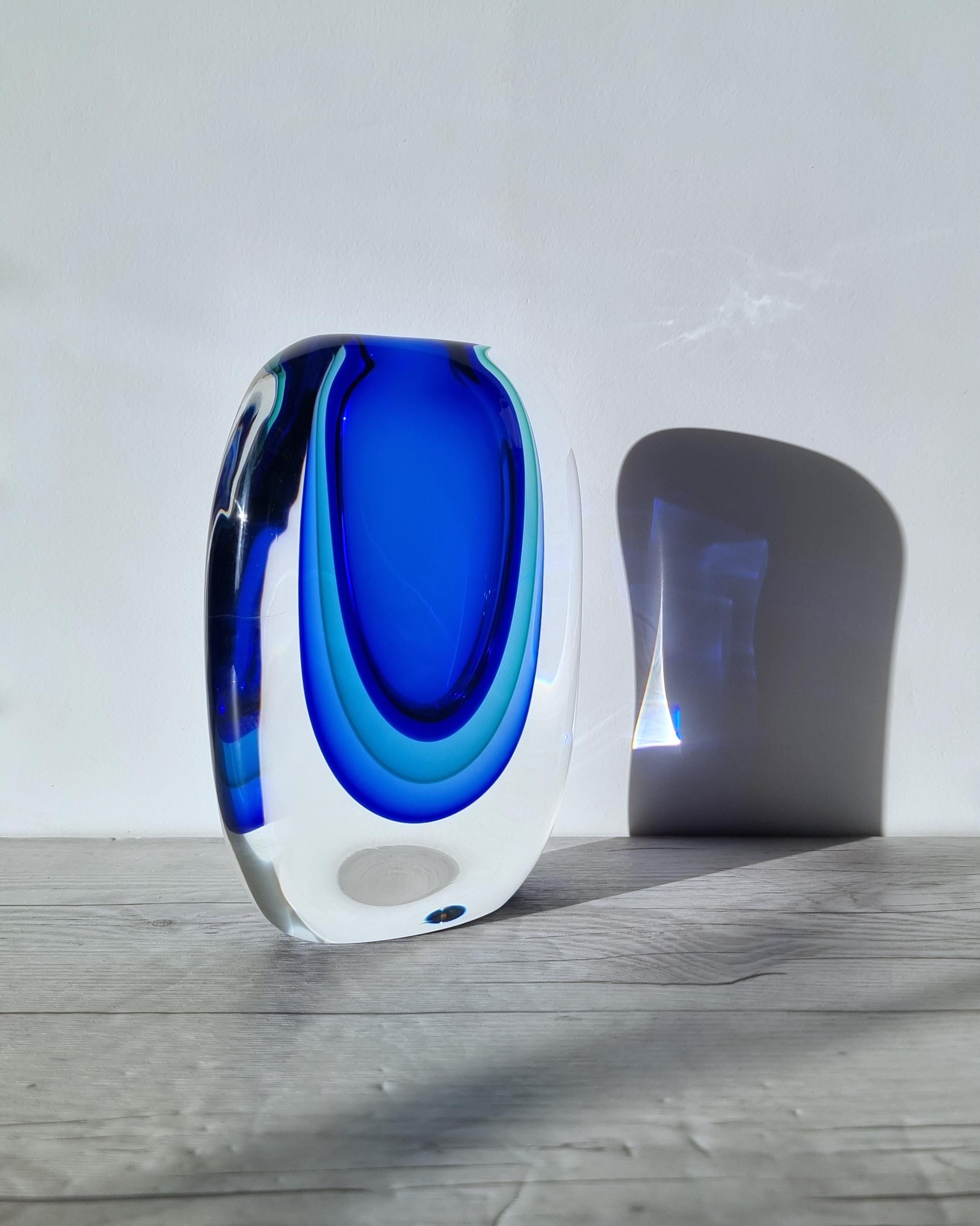 Art Glass Murano Luigi Onesto for Vetreria Artistica Oball, Triple Sommerso Vase, Signed
