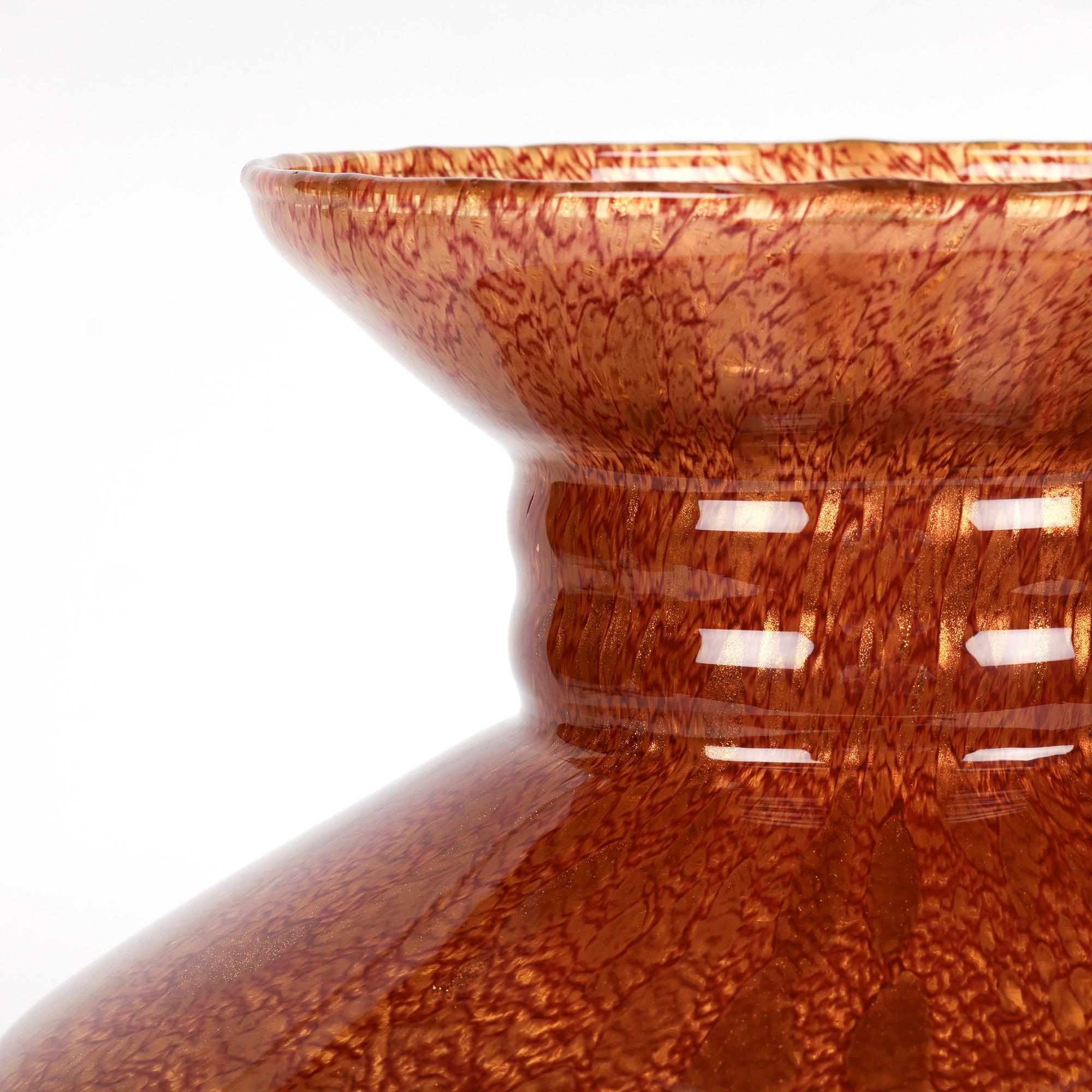 Murano Maestri Vetrai Exceptional Hand-Blown Art Glass Vase In Good Condition For Sale In Bishop's Stortford, Hertfordshire