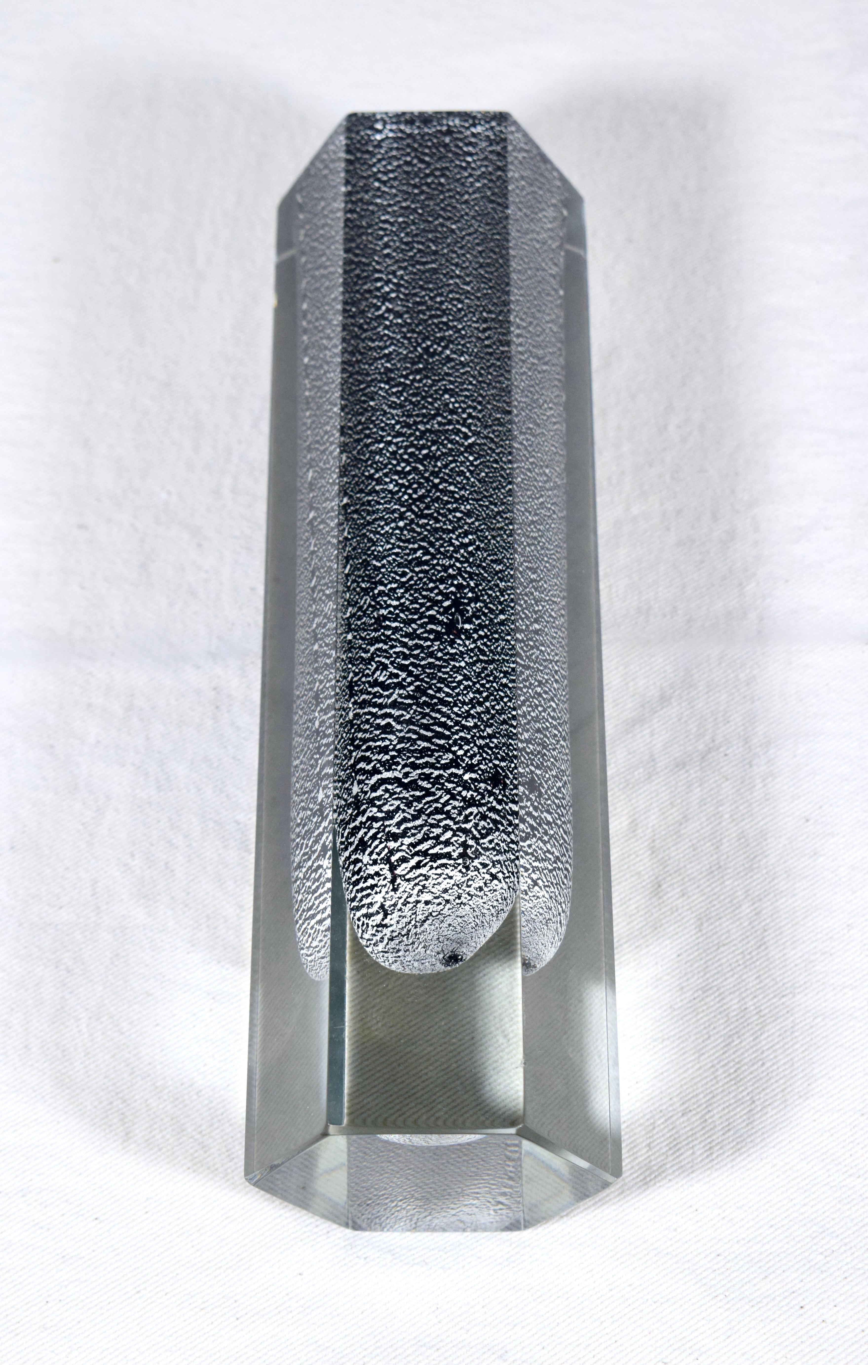 Italiano Murano Mandruzzato Hexagonal Vase; Cased Clear & Black With Silver Inclusions in vendita