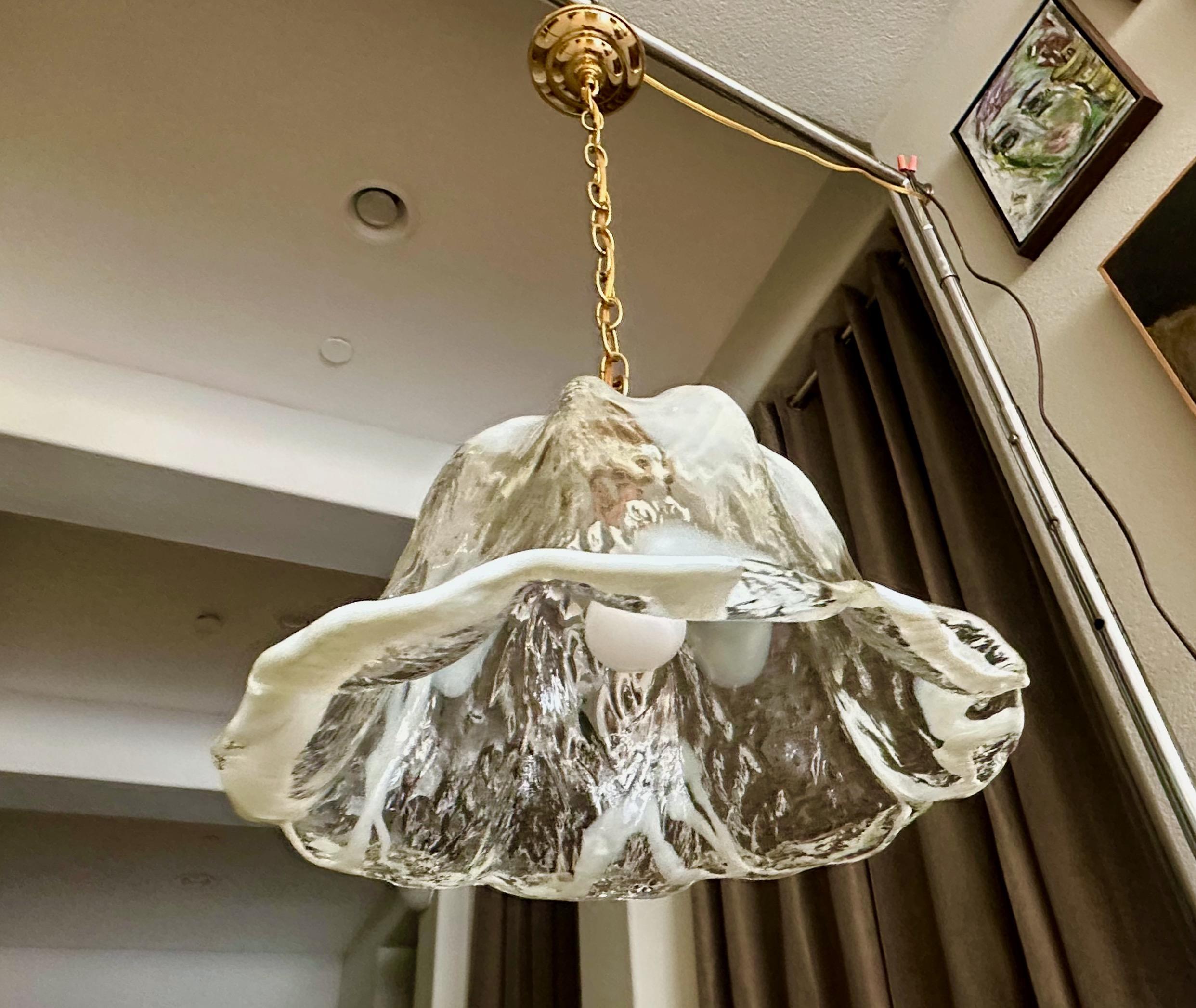 Murano Mazzega Glass Tulip Shaped Chandelier or Pendant In Good Condition For Sale In Palm Springs, CA