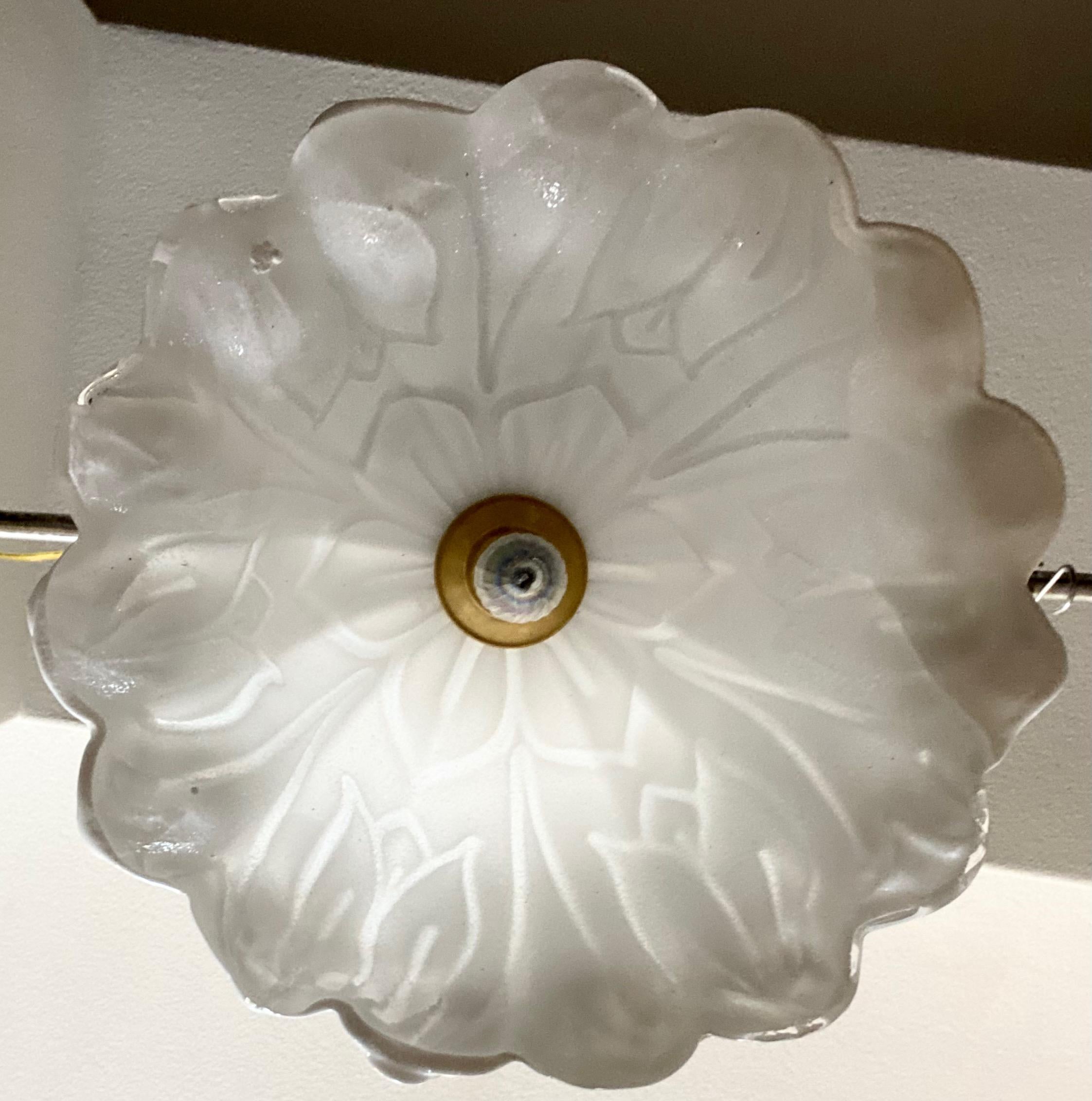 Murano Glass Tulip Shaped Chandelier or Pendant For Sale 1