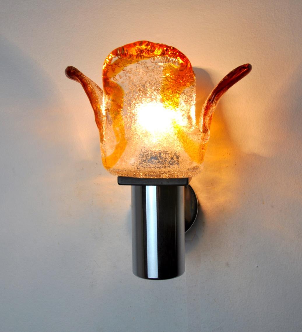 Murano Mazzega Orange Wall Lamp, Frosted Glass, Italy, 1960 In Good Condition For Sale In BARCELONA, ES