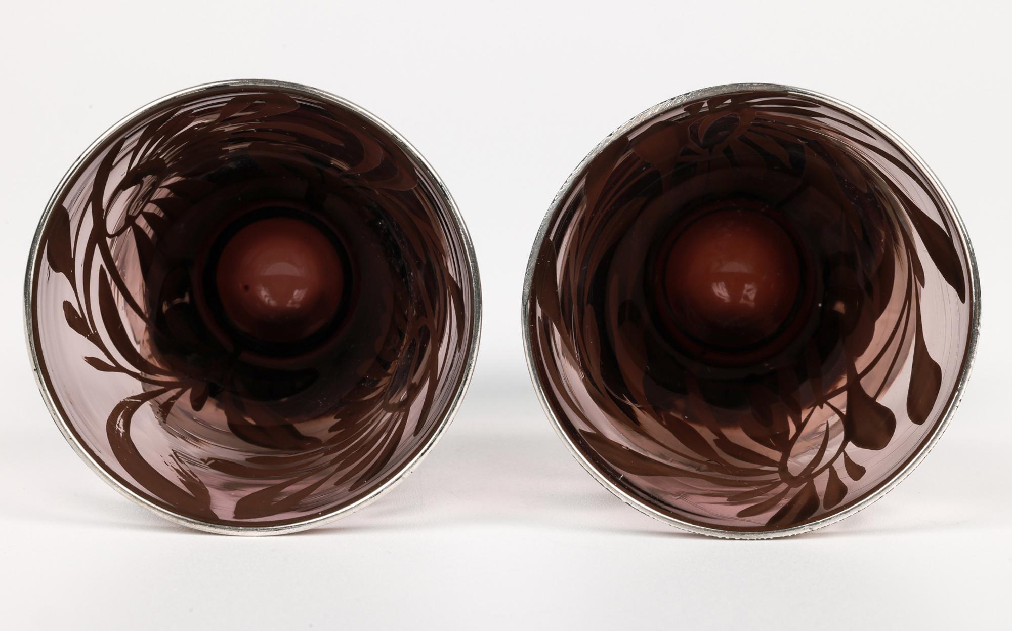 Carafe et verres à liqueur en verre superposé du milieu du siècle à Murano en vente 6