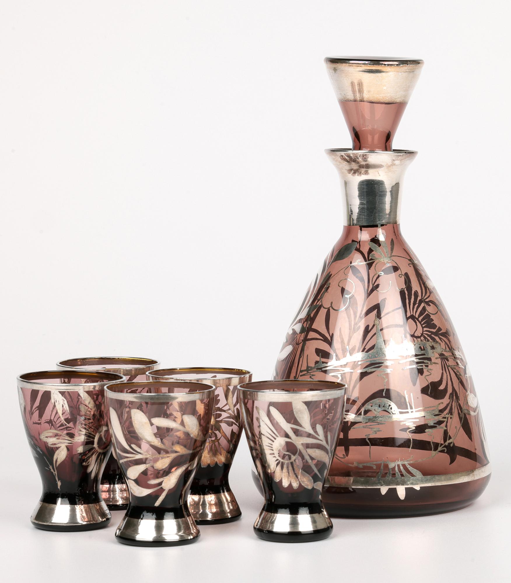 Carafe et verres à liqueur en verre superposé du milieu du siècle à Murano en vente 12