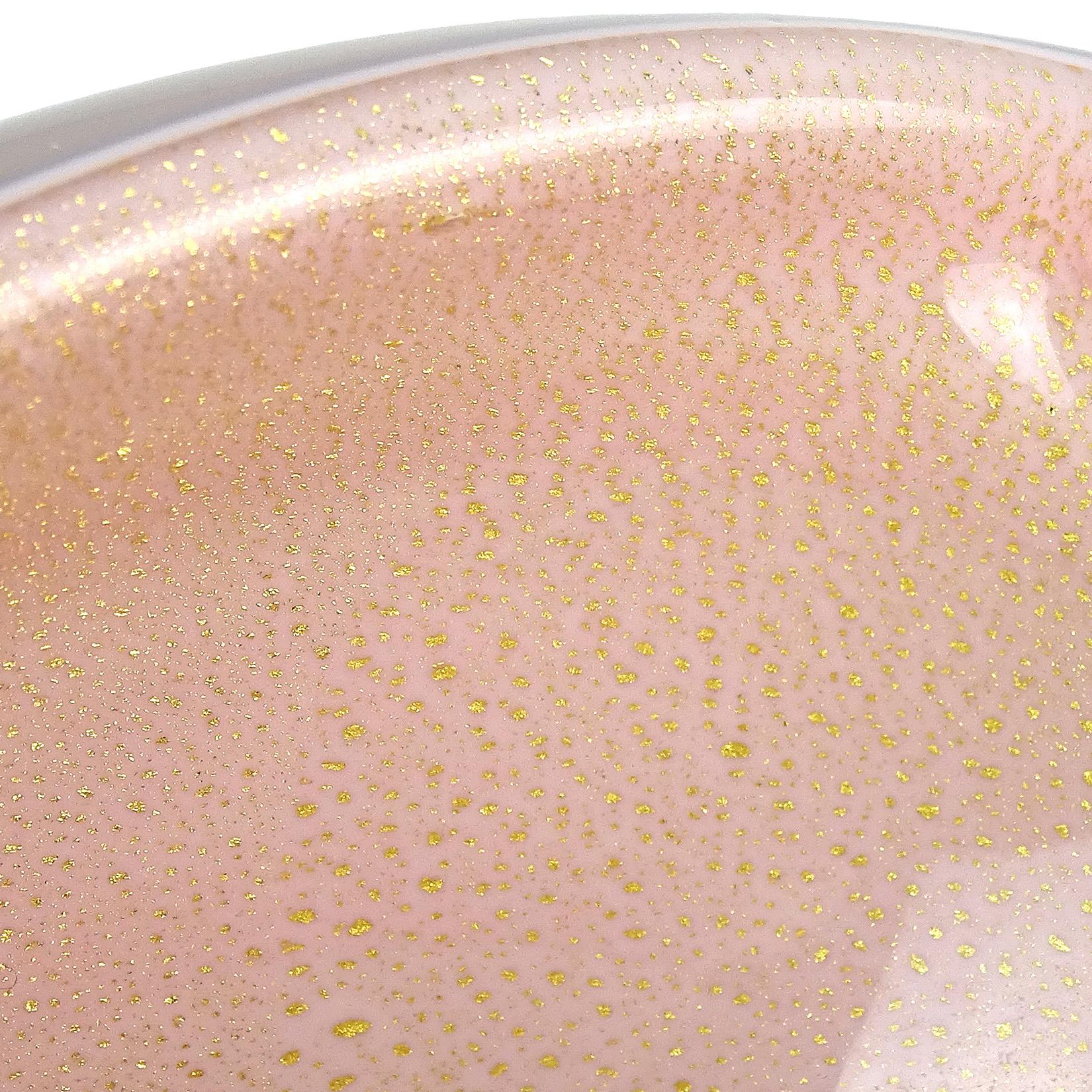 Mid-Century Modern Murano Midcentury Pink Gold Flecks Italian Art Glass Seashell Clam Shaped Bowl For Sale