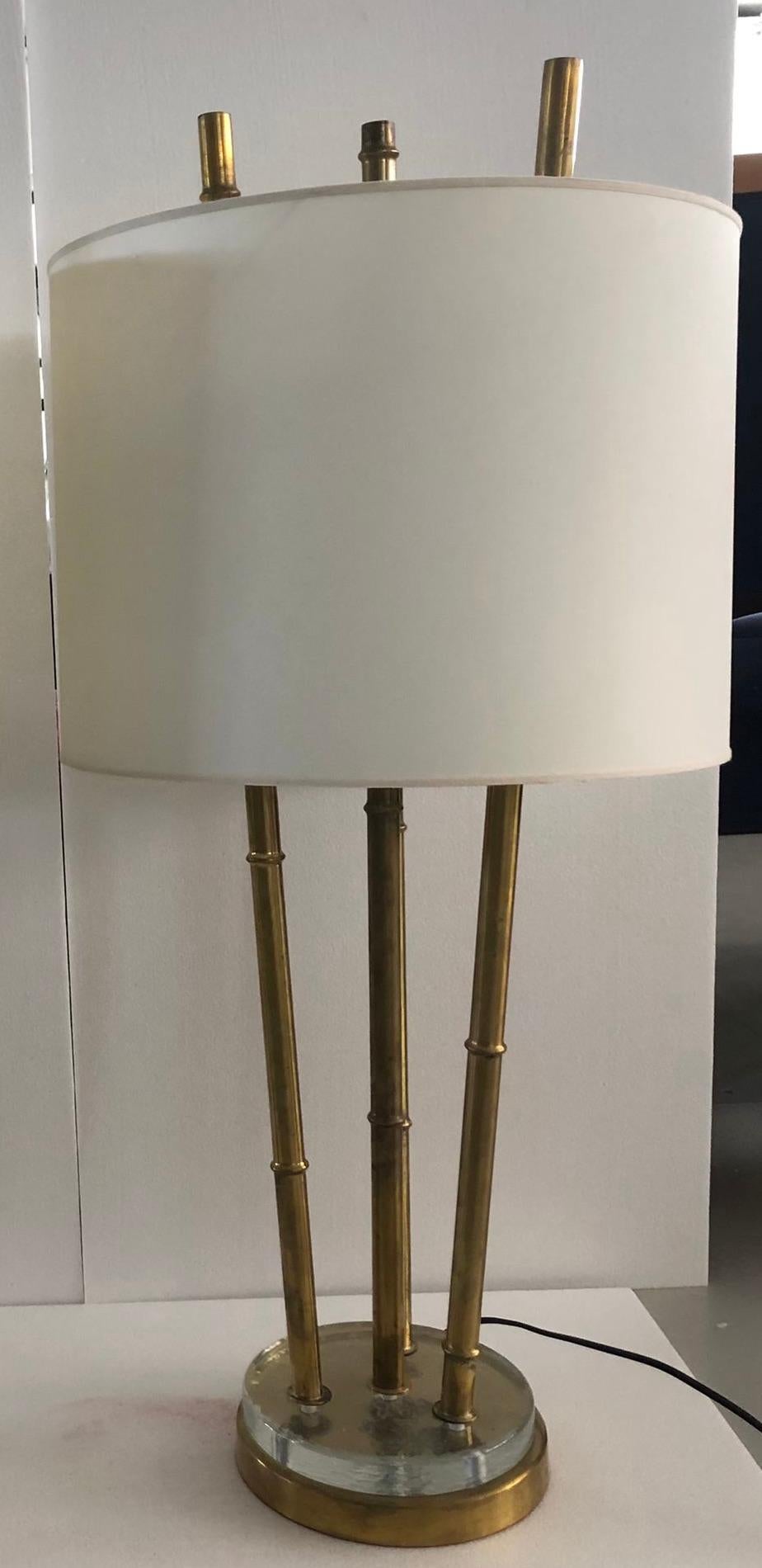 Mid-Century Modern Murano Mid Century Round Brass and Glass Italian Table Lamp, 1950 For Sale
