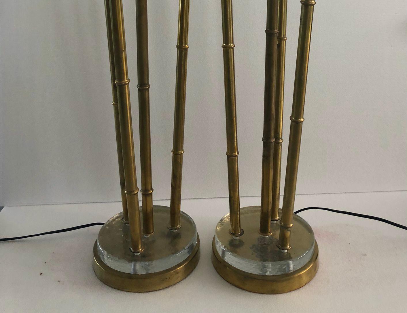 Murano Mid Century Round Brass and Glass Italian Table Lamp, 1950 For Sale 2