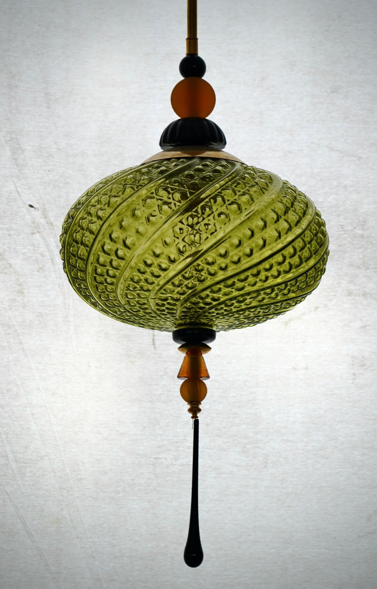 Mid-Century moderno Lanterne italiane in vetro verde soffiato di Murano del Medioevo, 2000 in vendita