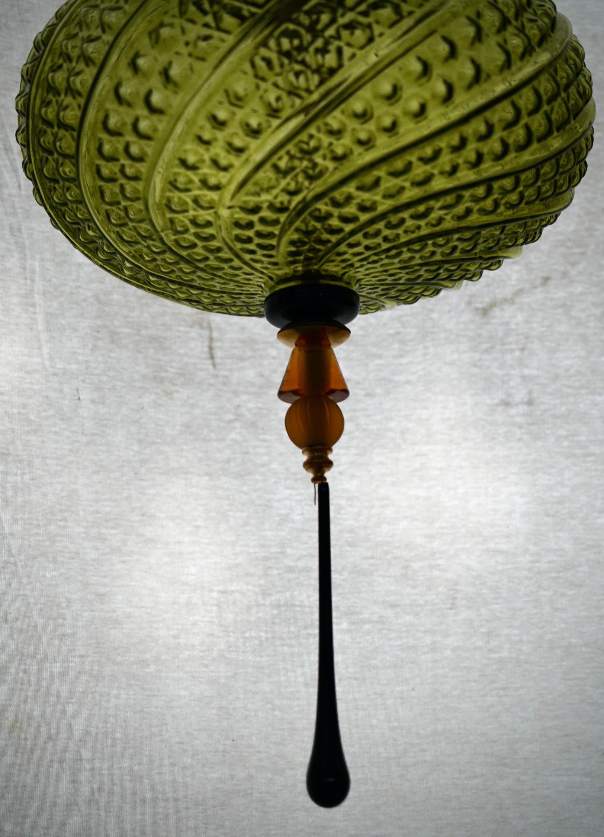 Italiano Lanterne italiane in vetro verde soffiato di Murano del Medioevo, 2000 in vendita