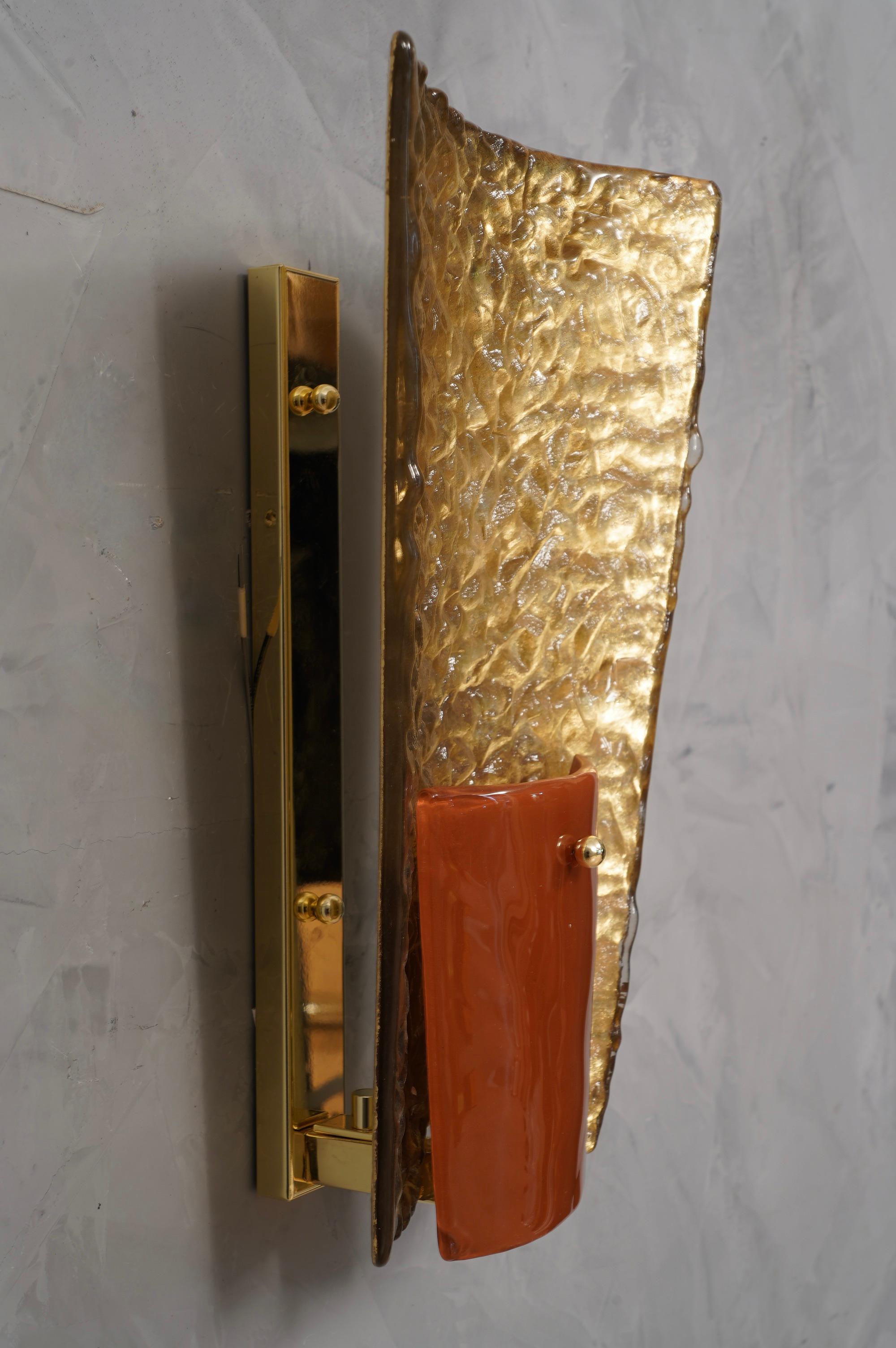 Late 20th Century Murano MidCentury Glass and Brass Wall Light, 1980 For Sale