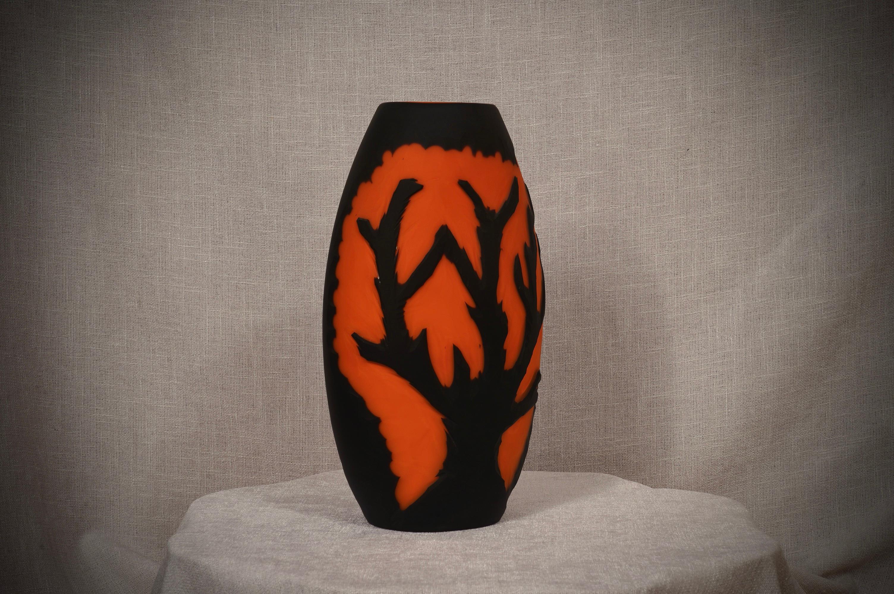 Late 20th Century Murano Midcentury Oval Black and Orange Color Italian Vase, 1980 For Sale