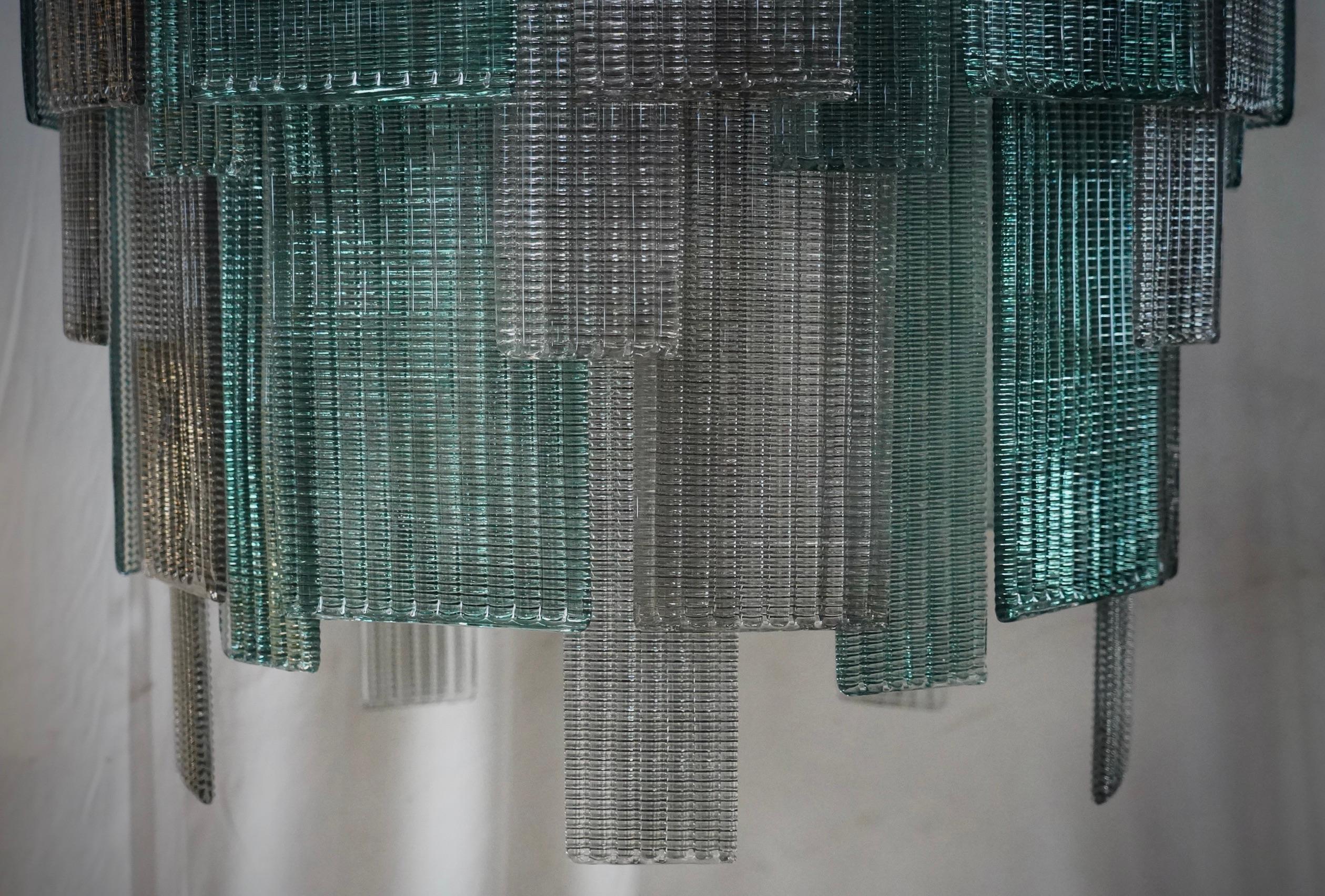 Lampadari e pendenti rotondi in vetro artistico di Murano del Medioevo, Greene & Greene, 2020 In condizioni buone in vendita a Rome, IT