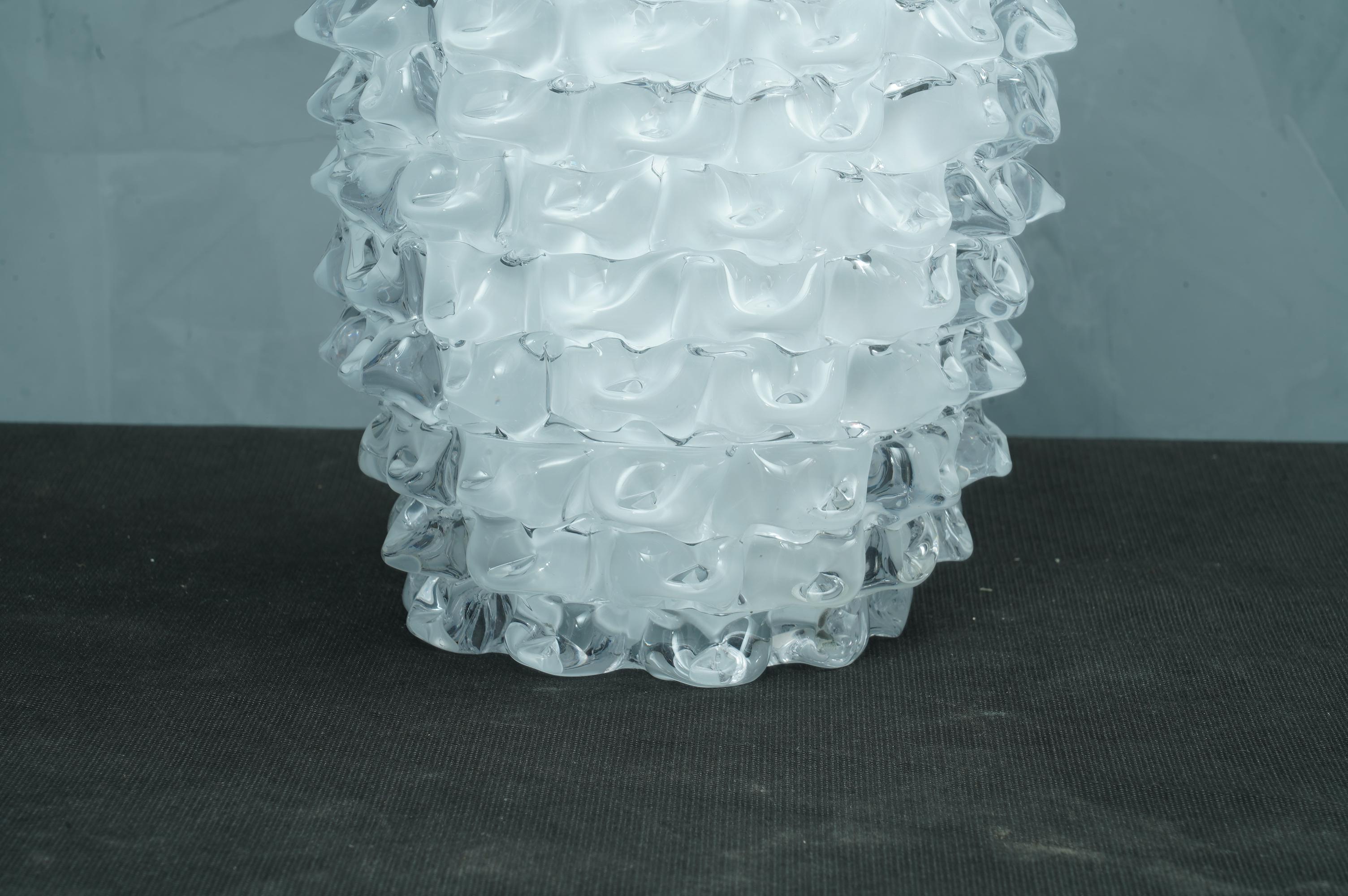Murano Midcentury Round White Color Italian Vase, 1970 (Italienisch)