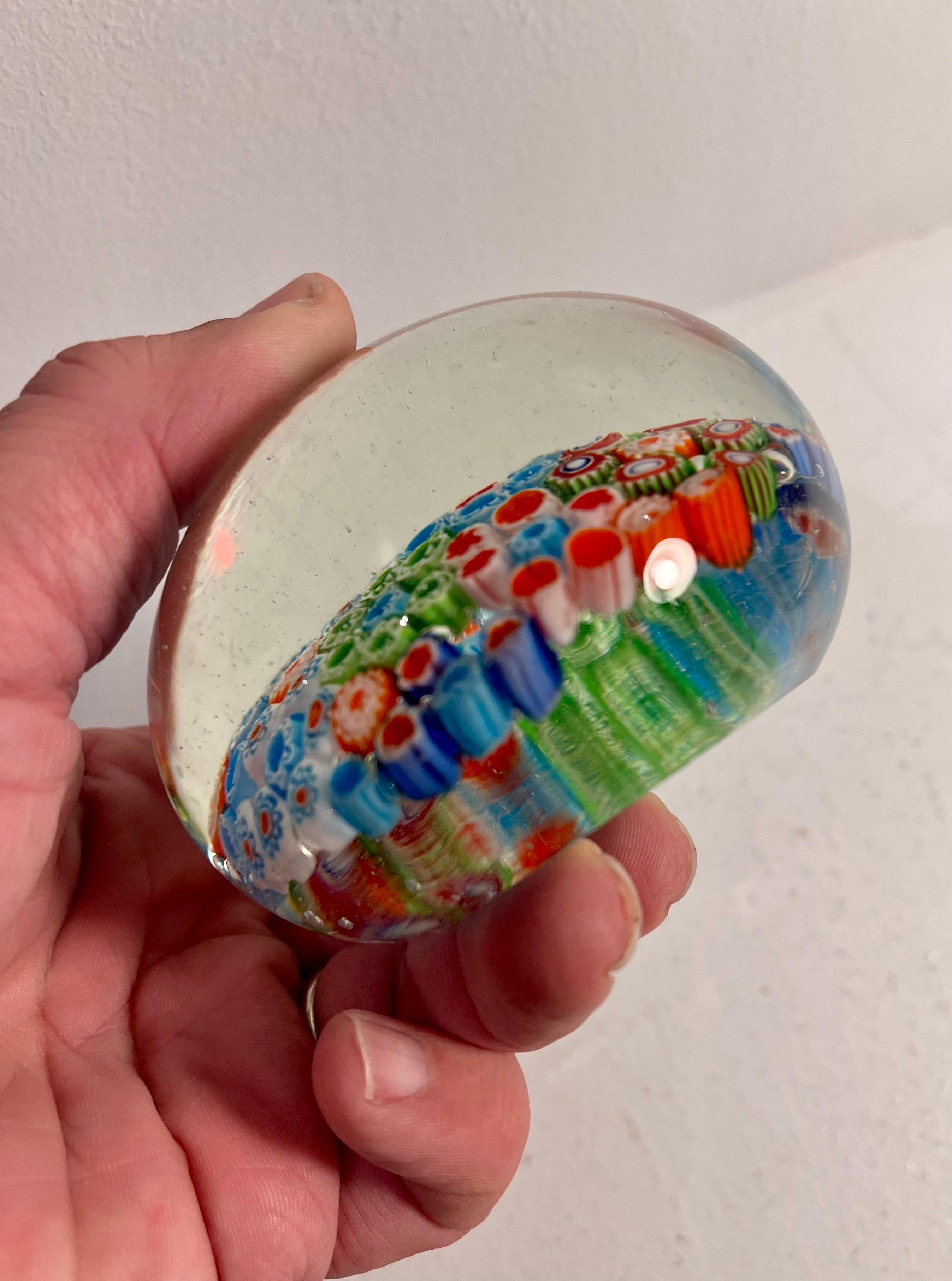 Fin du 20e siècle Presse-papier en verre d'art 