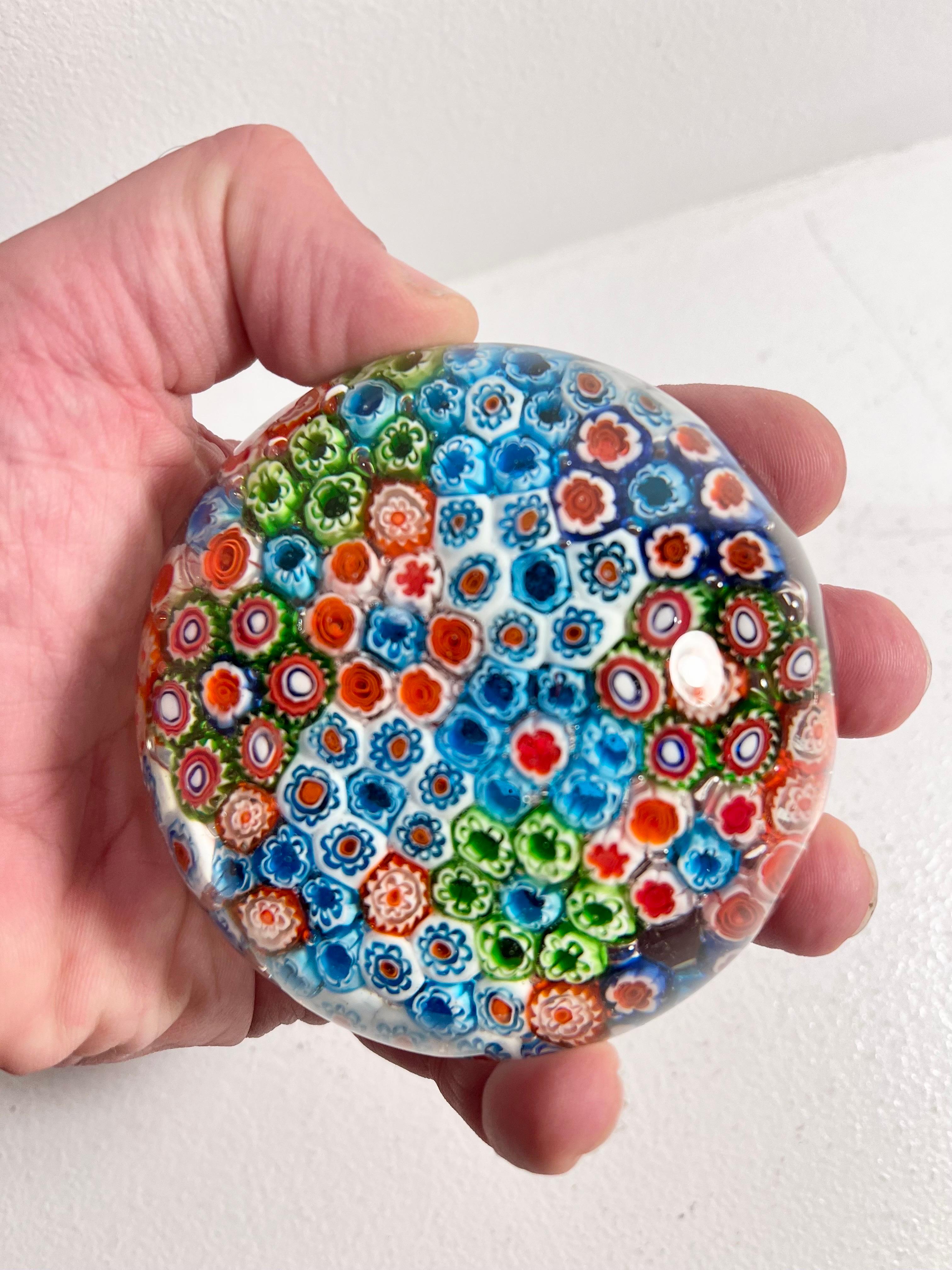 Presse-papier en verre d'art 