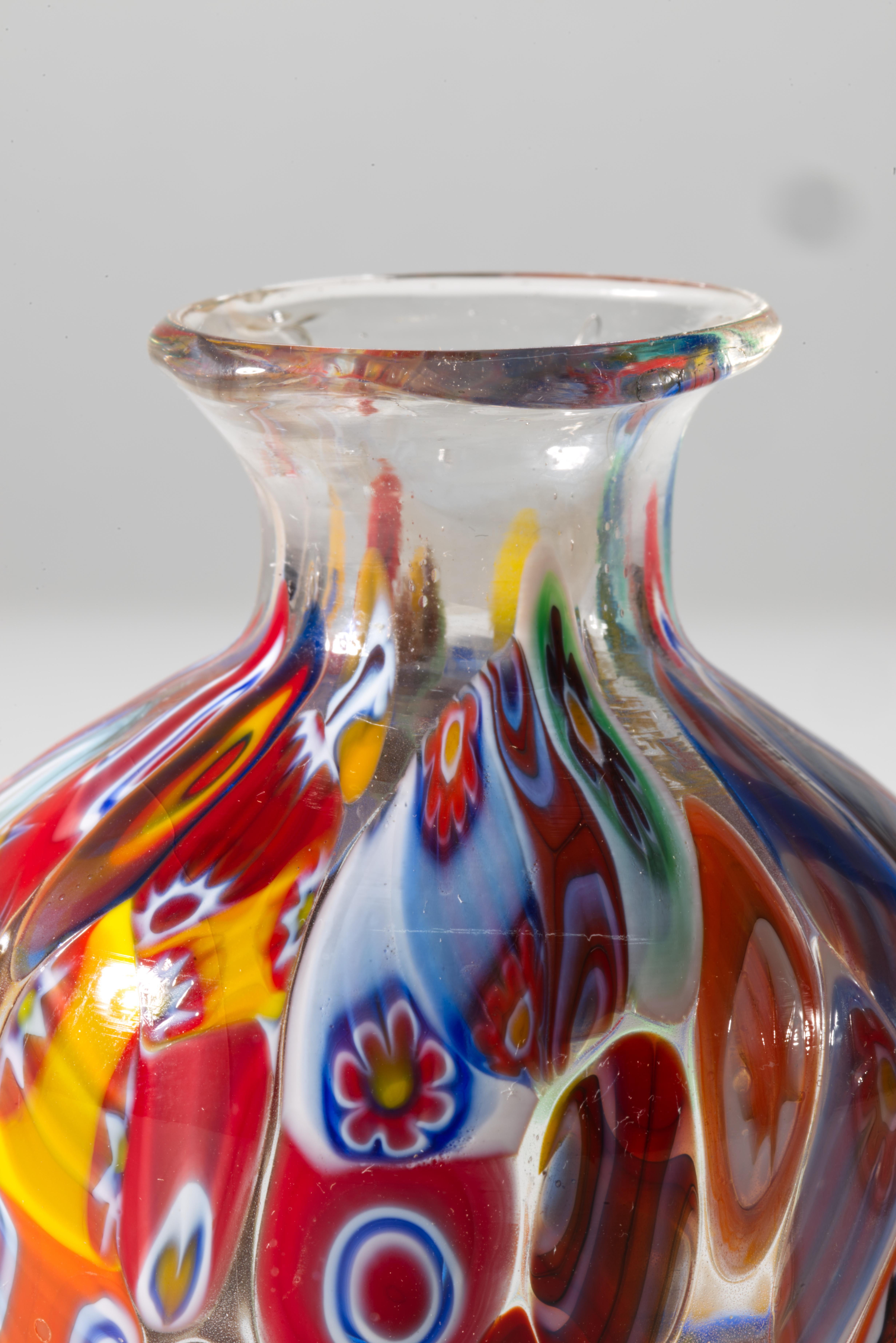 Murano Millefiori Glas Knospenvase im Stil von Fratelli Toso (Glaskunst) im Angebot