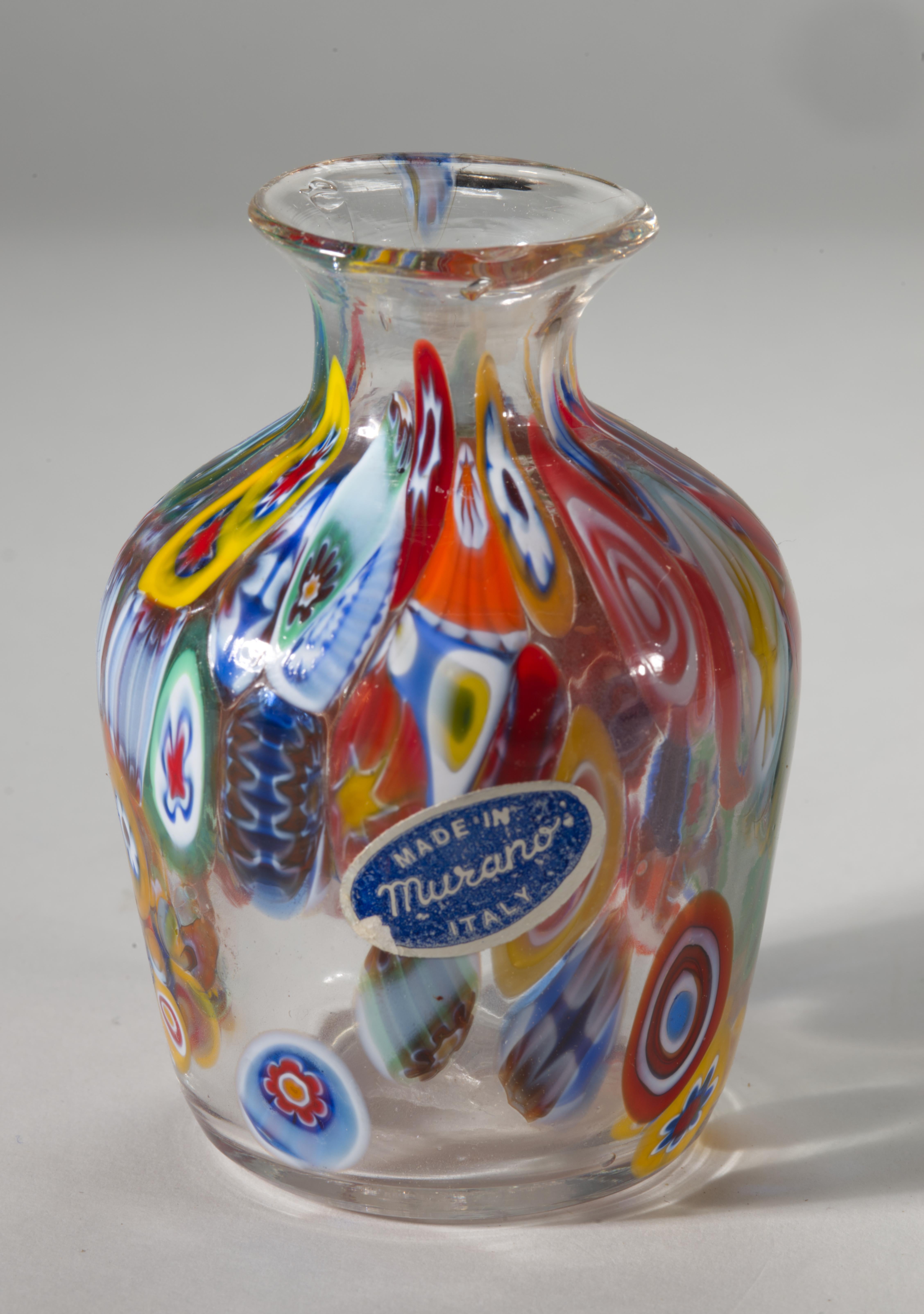 Murano Millefiori Glas Knospenvase im Stil von Fratelli Toso im Angebot 1