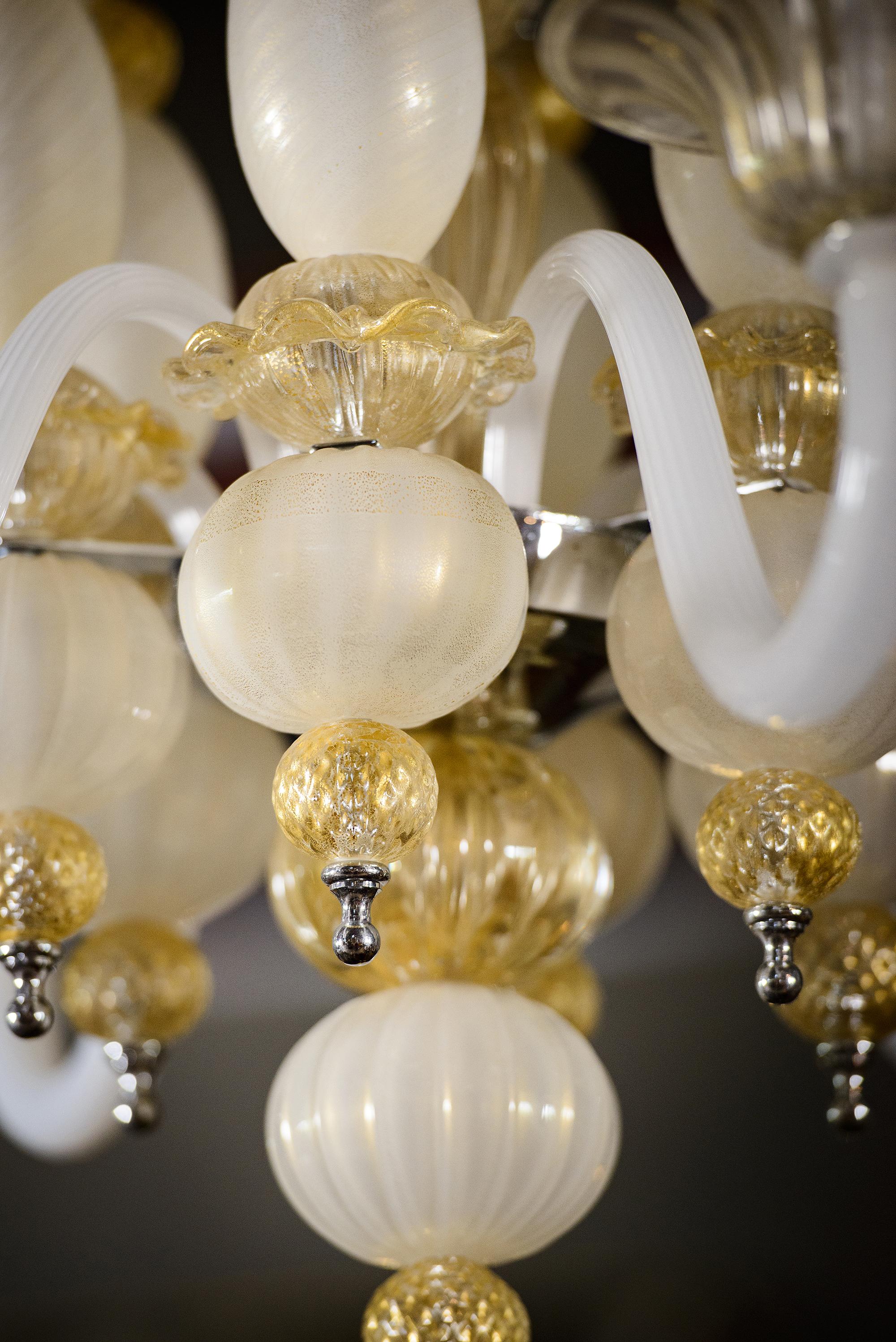 Murano Multi-Arm Chandelier In Good Condition In Los Angeles, CA