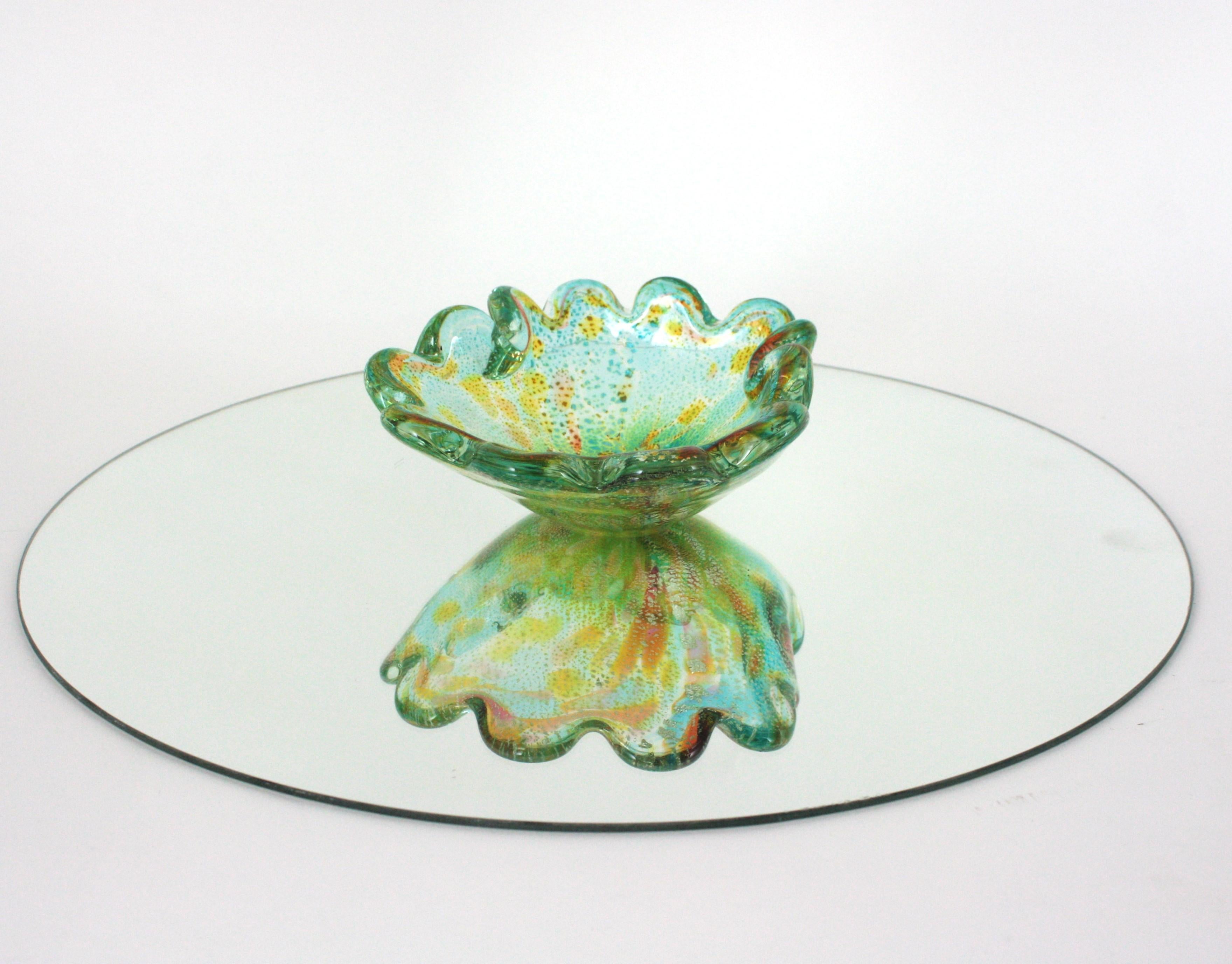 Schale aus Murano-Muschelglas mit mehrfarbigen Silberflecken, Dino Martens, Italien 1950er Jahre im Zustand „Hervorragend“ im Angebot in Barcelona, ES