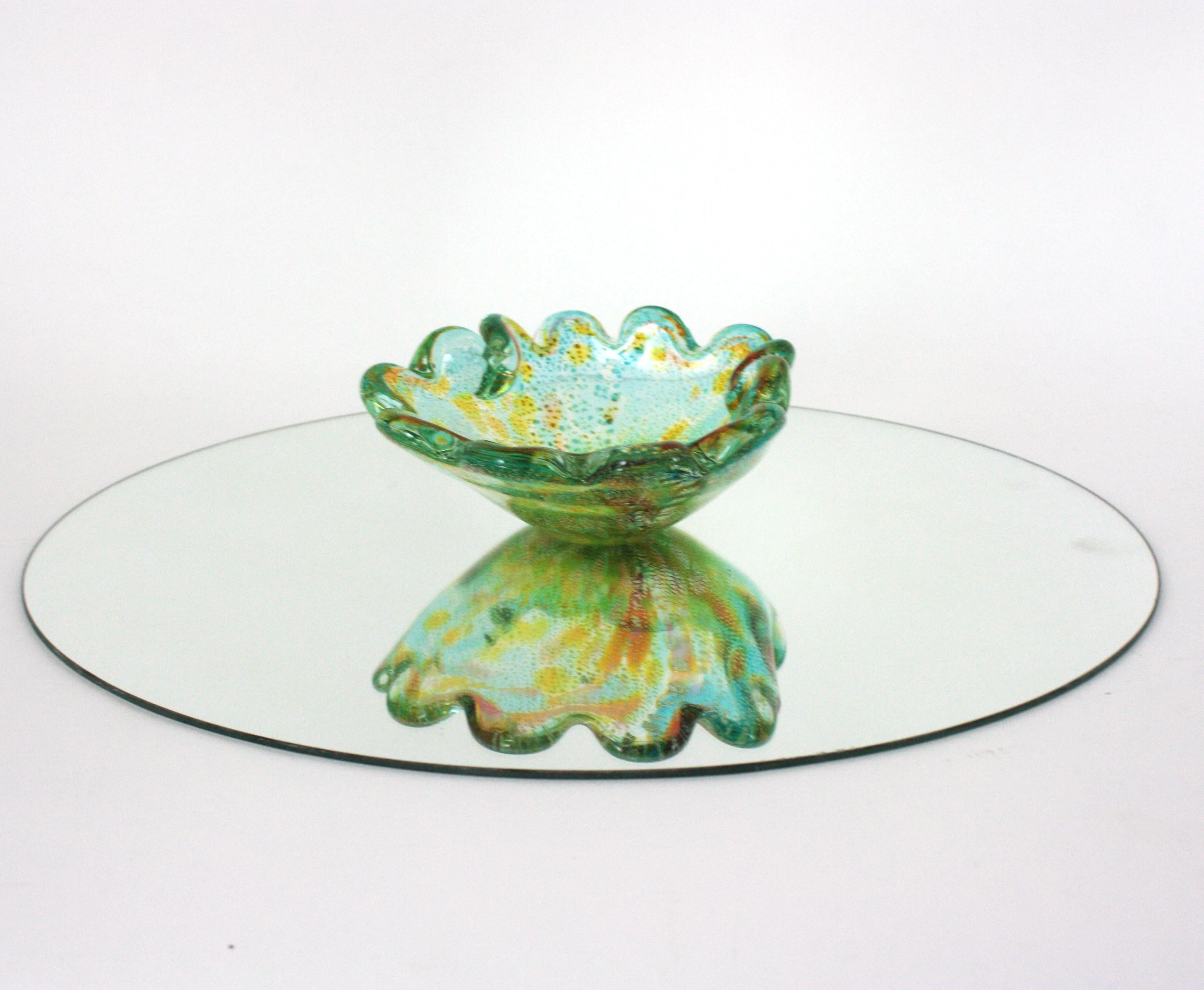 Schale aus Murano-Muschelglas mit mehrfarbigen Silberflecken, Dino Martens, Italien 1950er Jahre im Angebot 1