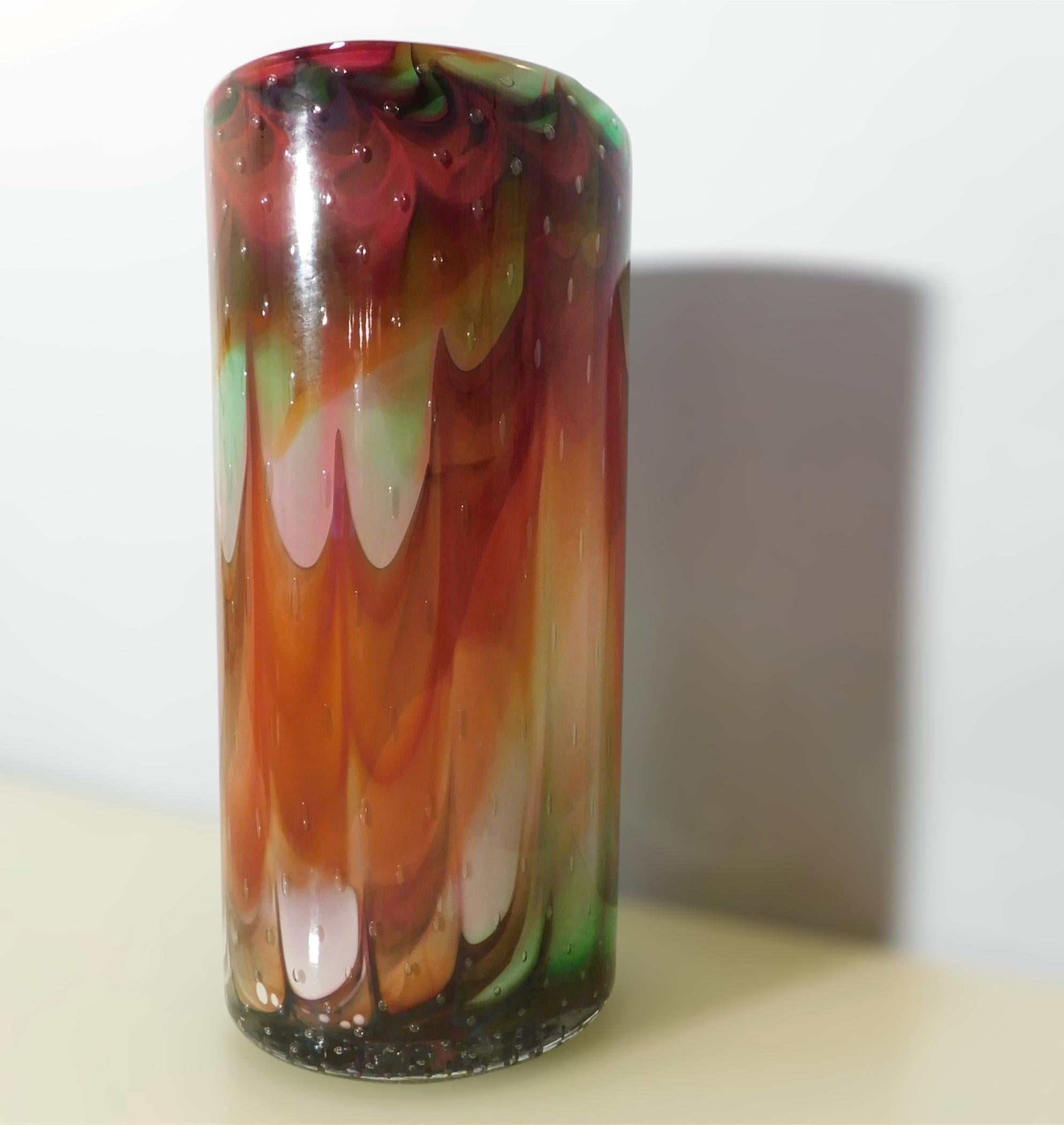 Mehrfarbige Murano-Zylindervase von Giuliano Busato (20. Jahrhundert) im Angebot