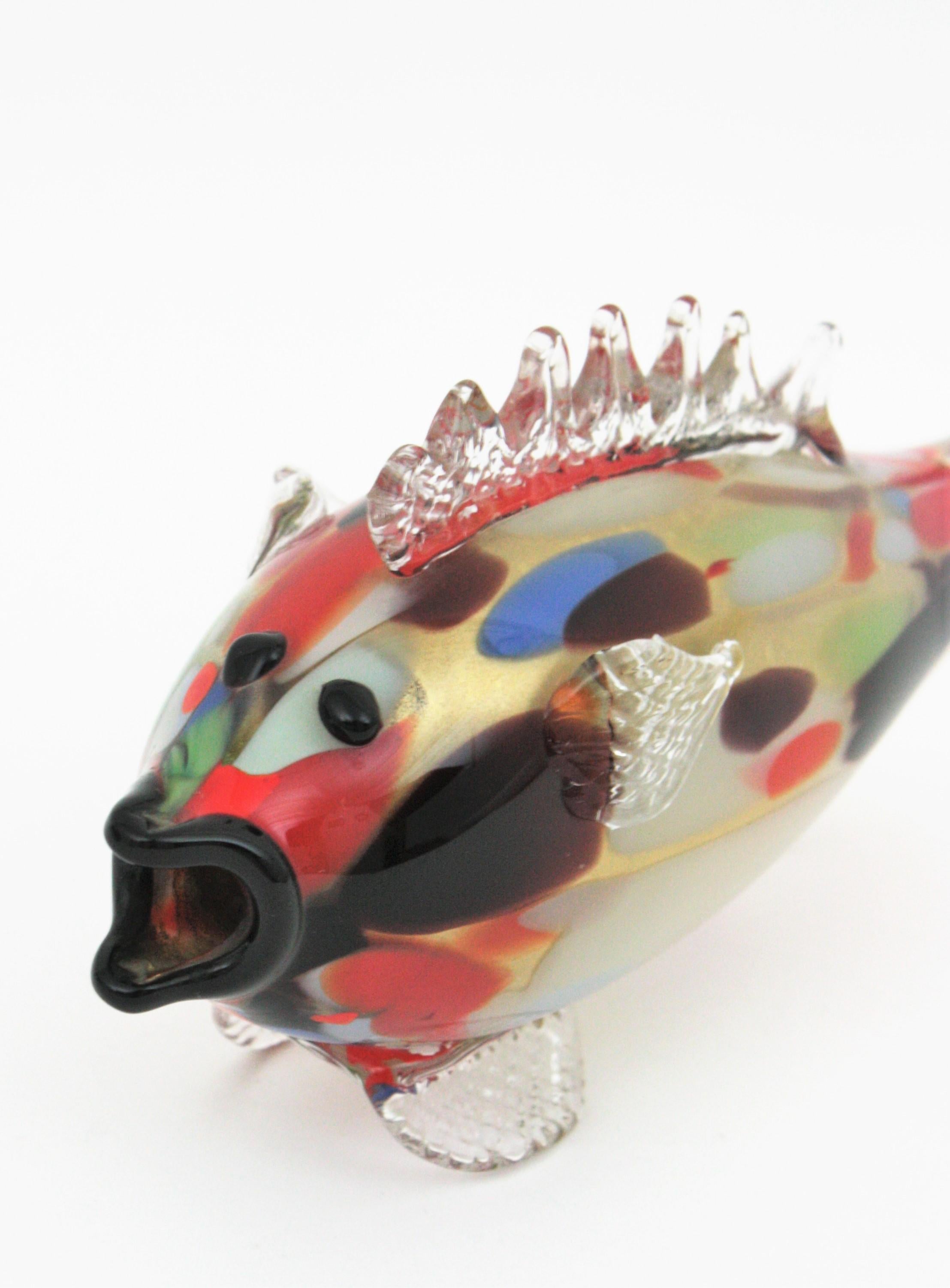 Murano Multicolor Goldflecken Kunstglas Fisch Sculpure / Briefbeschwerer, 1950er Jahre im Angebot 4