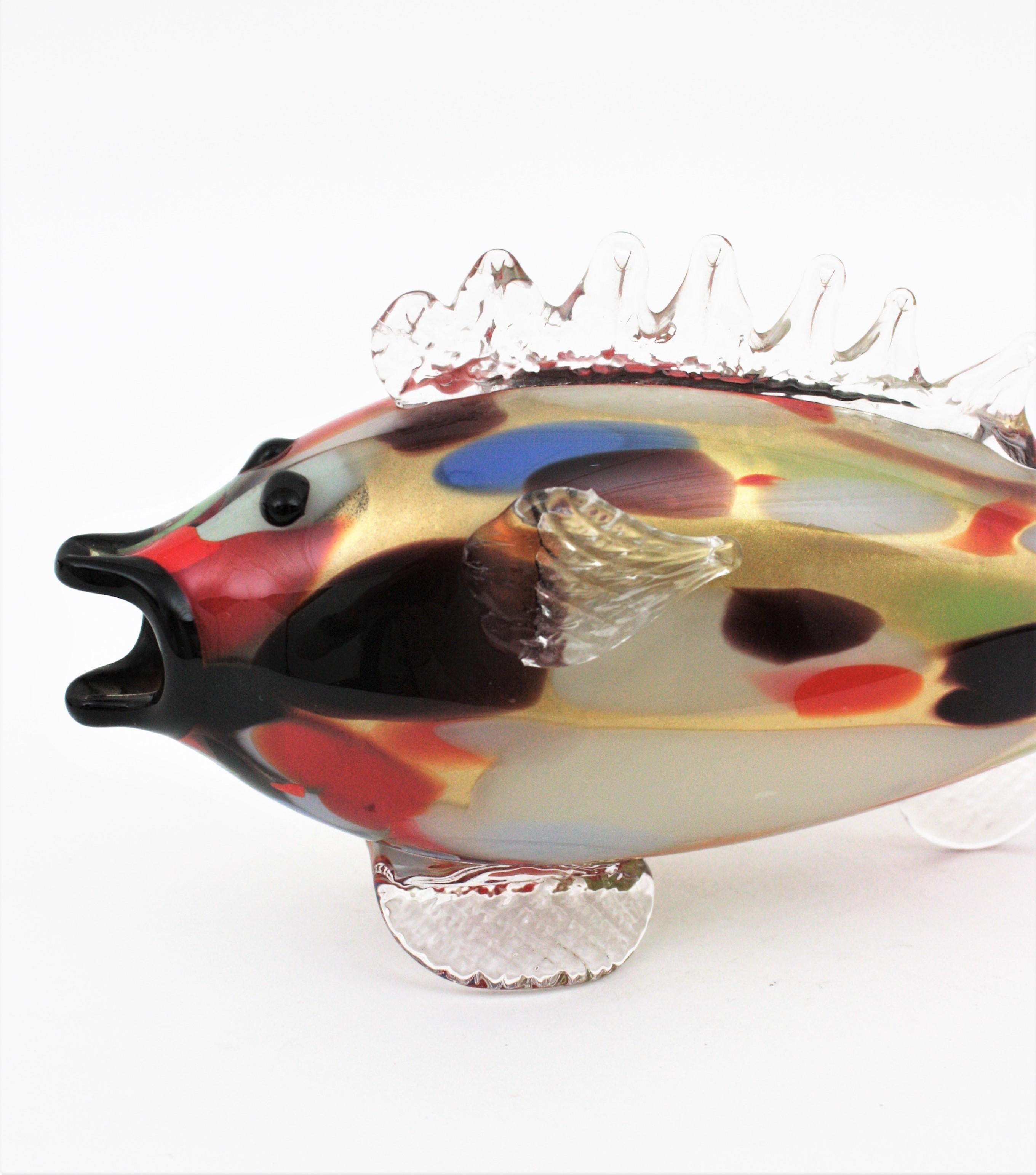 Mid-Century Modern Murano Multicolor Gold Flecks Art Glass Fish Sculpure / Paperweight, 1950s For Sale