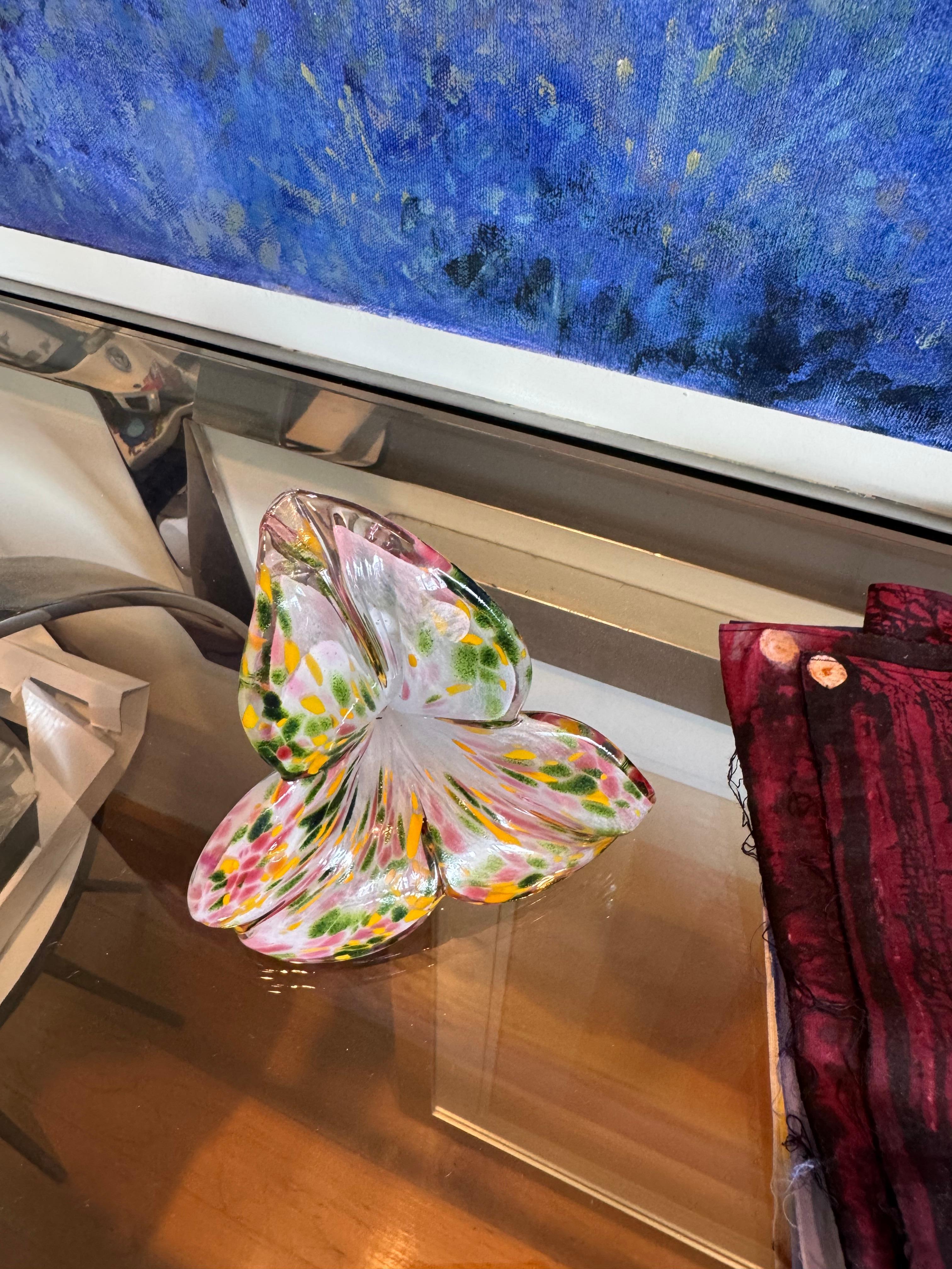 Murano Multicolored Handblown Flower im Zustand „Gut“ im Angebot in Pasadena, TX