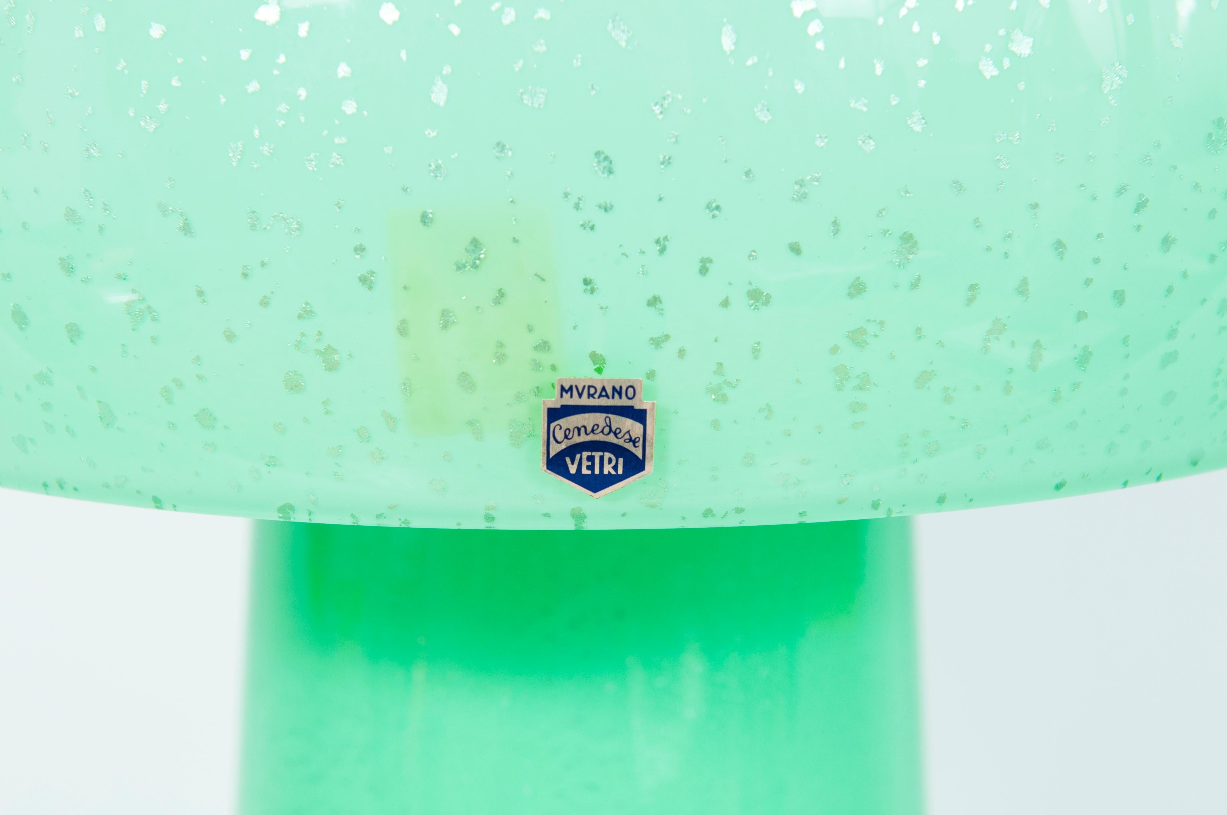 italien Lampe champignon de Murano par Cenedese avec feuille d'argent et enveloppe vert émeraude en vente