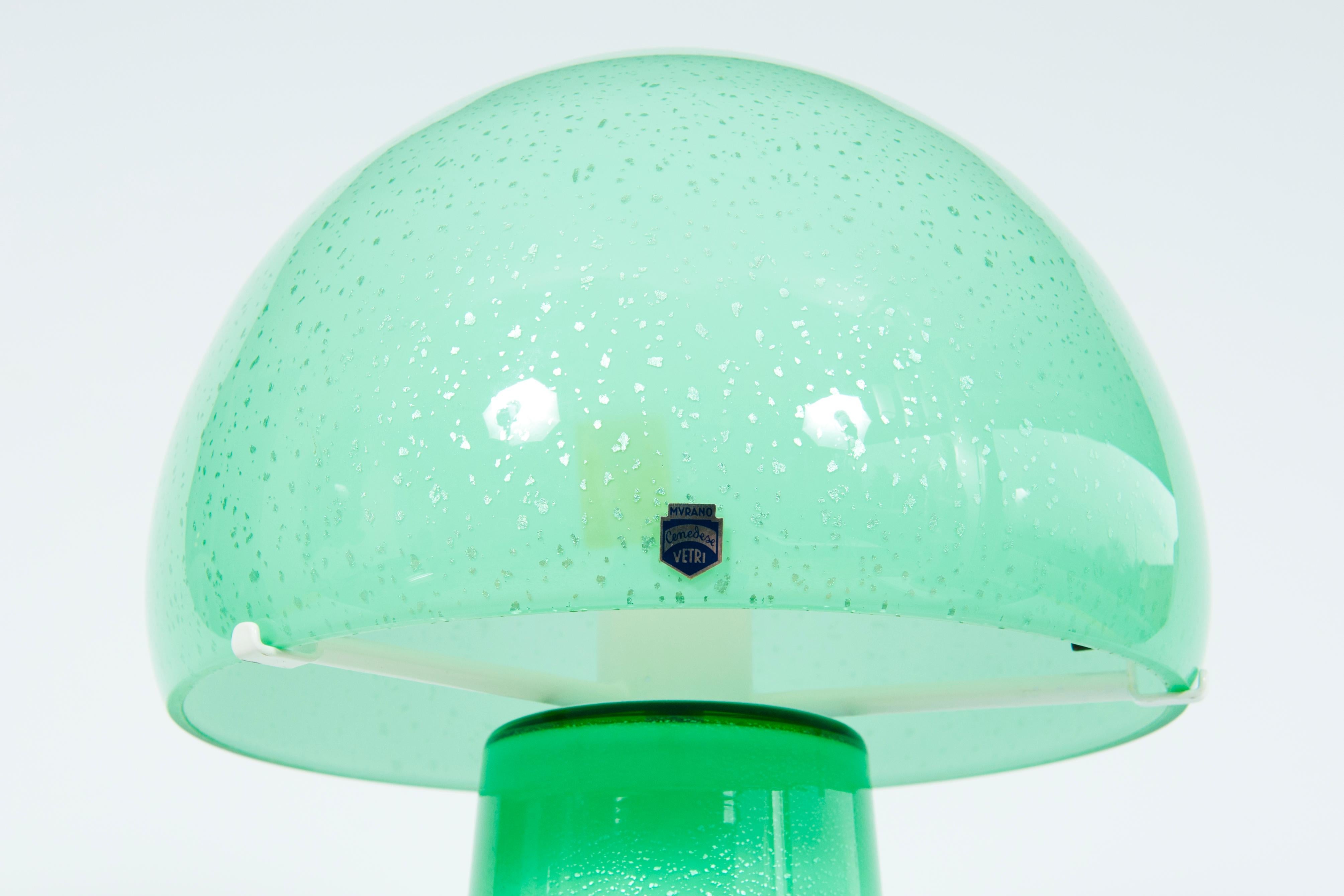 Lampe champignon de Murano par Cenedese avec feuille d'argent et enveloppe vert émeraude Excellent état - En vente à Villaverla, IT