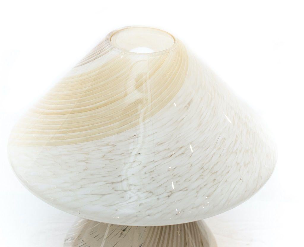 Murano mushroom table lamp is an original design lamp manufactured in Italy in the 1970s.

Murano glass table lamp, a delightful design with a mushroom shape.