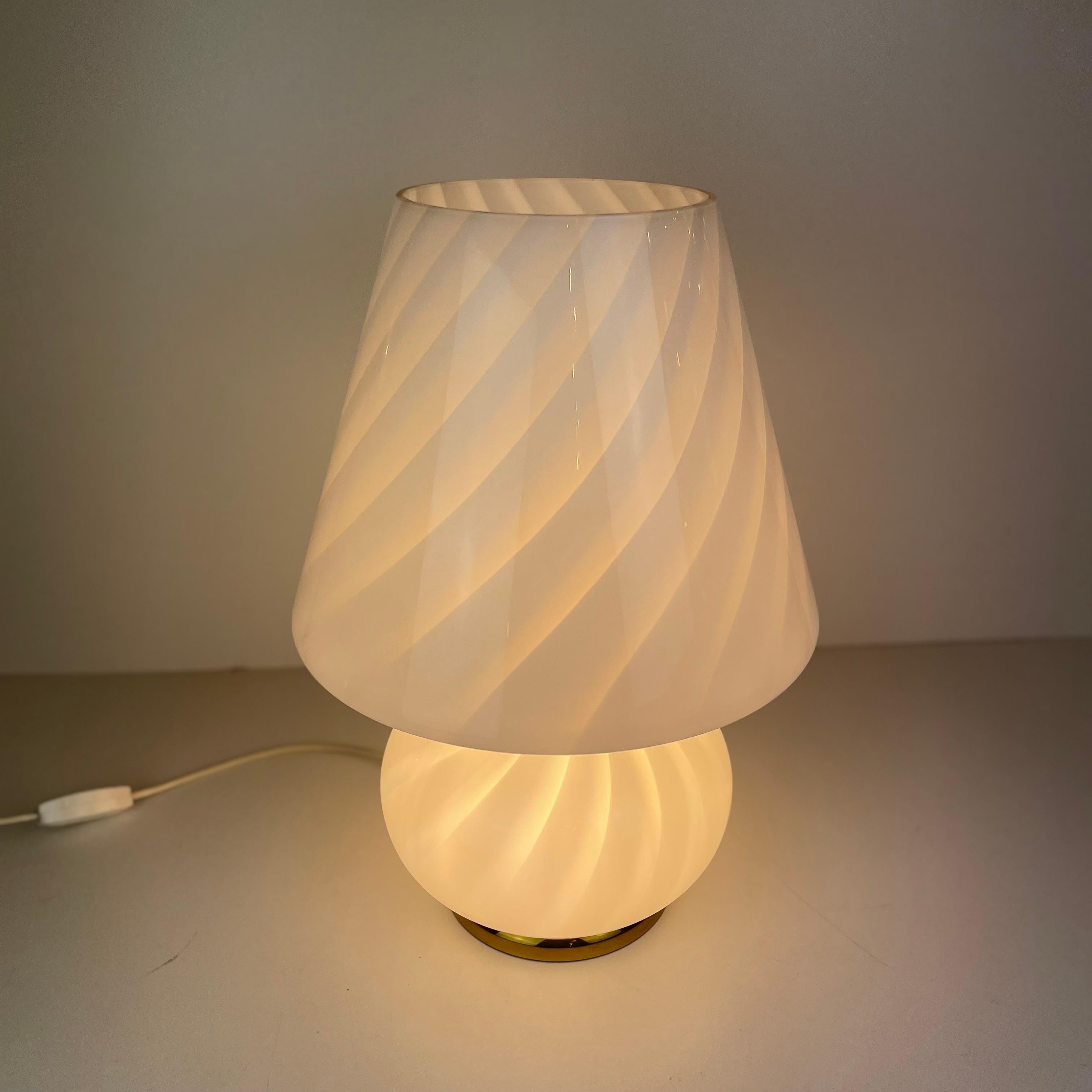 Late 20th Century Murano Mushroom Table Lamp, 1980s For Sale