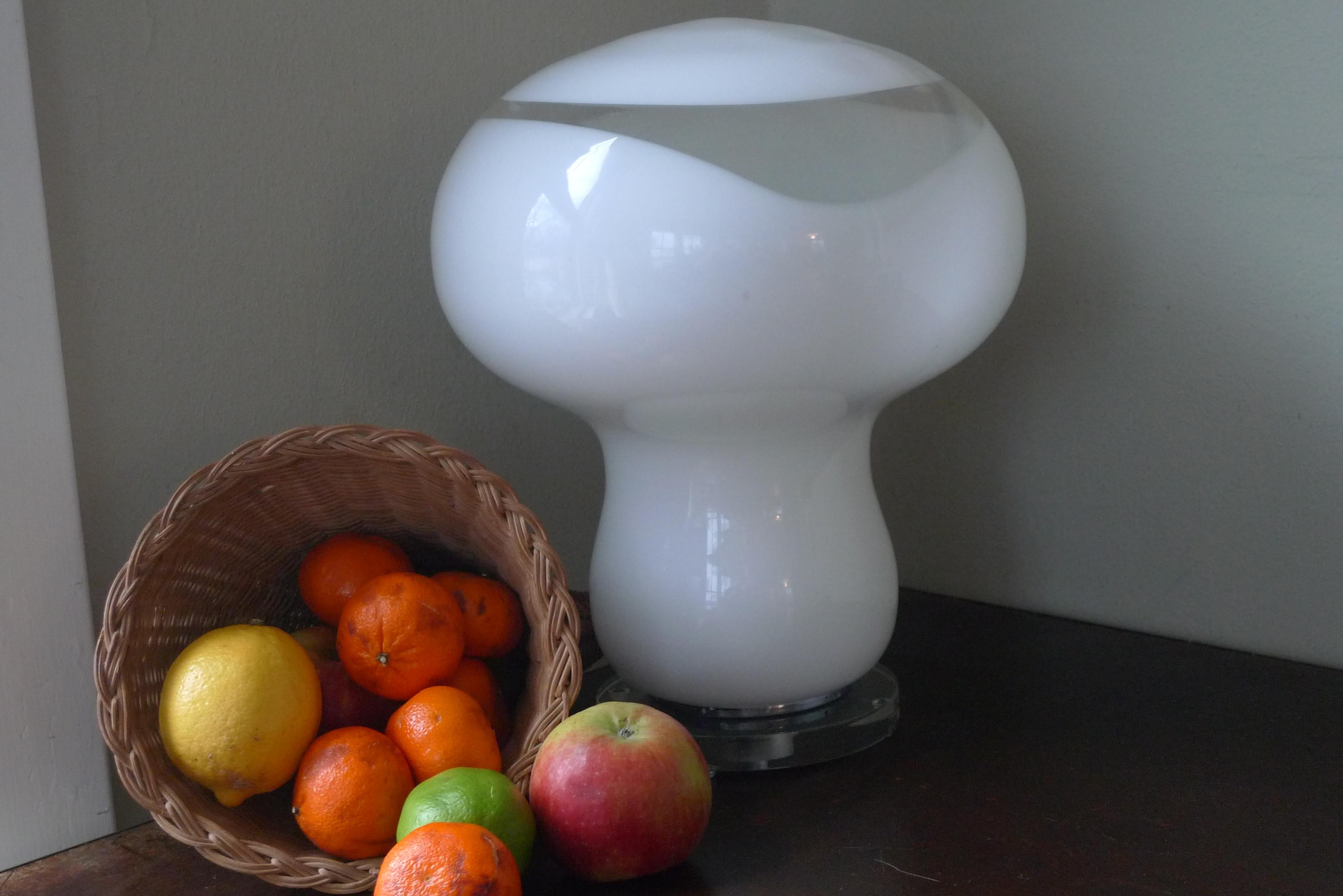 Blown Glass Murano Mushroom Table Lamp by Gino Vistosi with Clear Glass Swirl, Midcentury For Sale