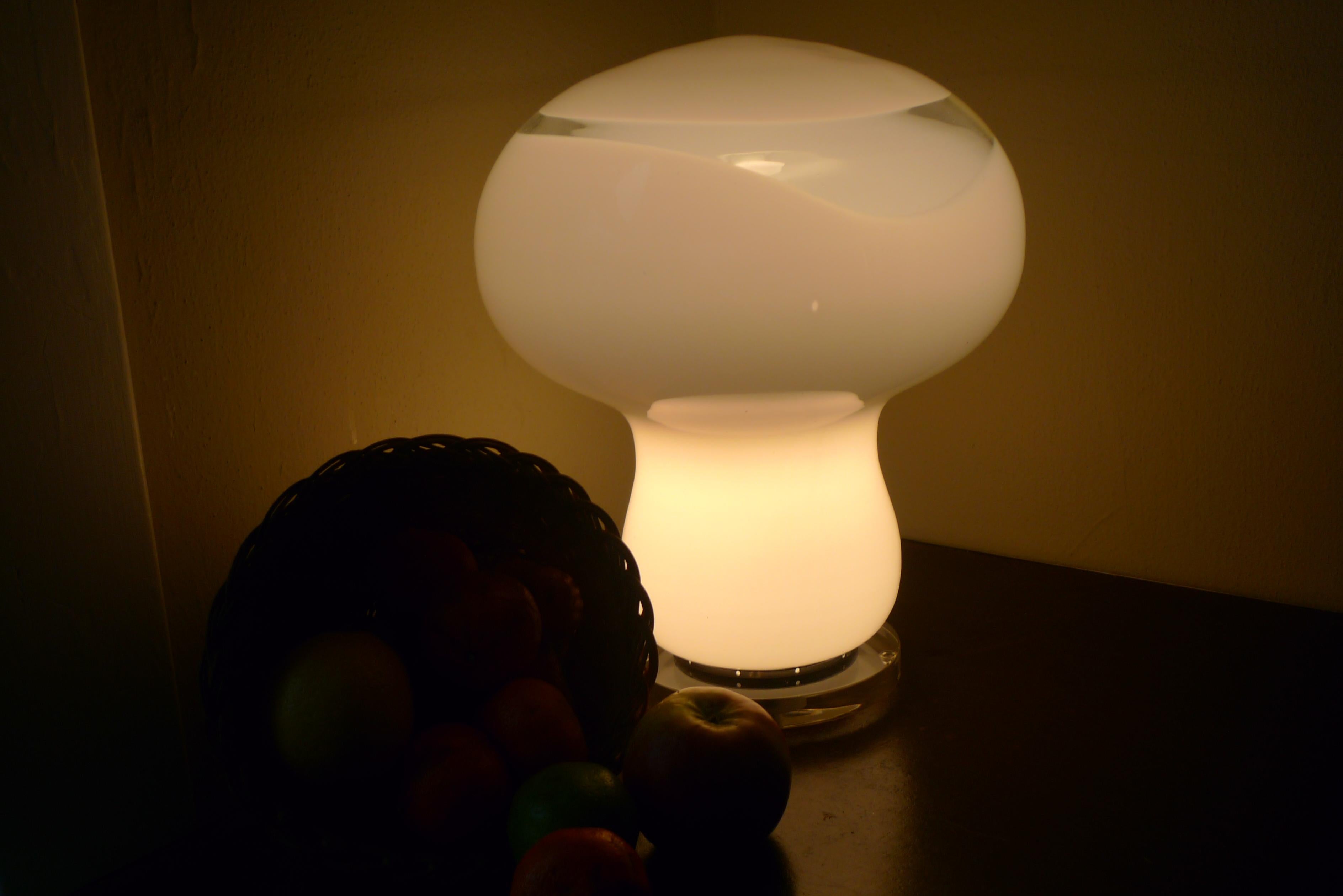 Murano Mushroom Table Lamp by Gino Vistosi with Clear Glass Swirl, Midcentury For Sale 1