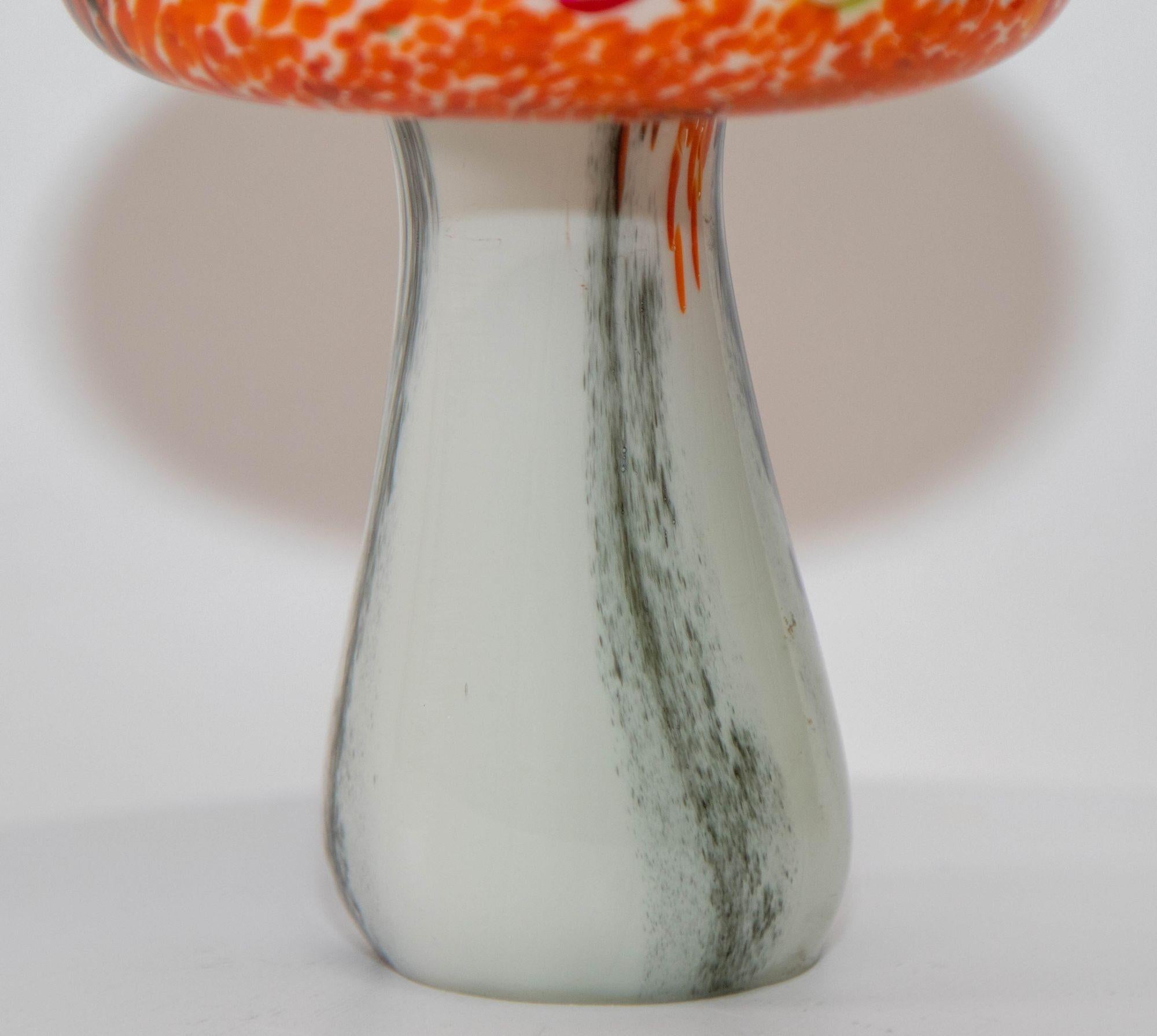 italien Presse-papiers d'art en verre de Murano orange champignon toadstool des années 1980 en vente