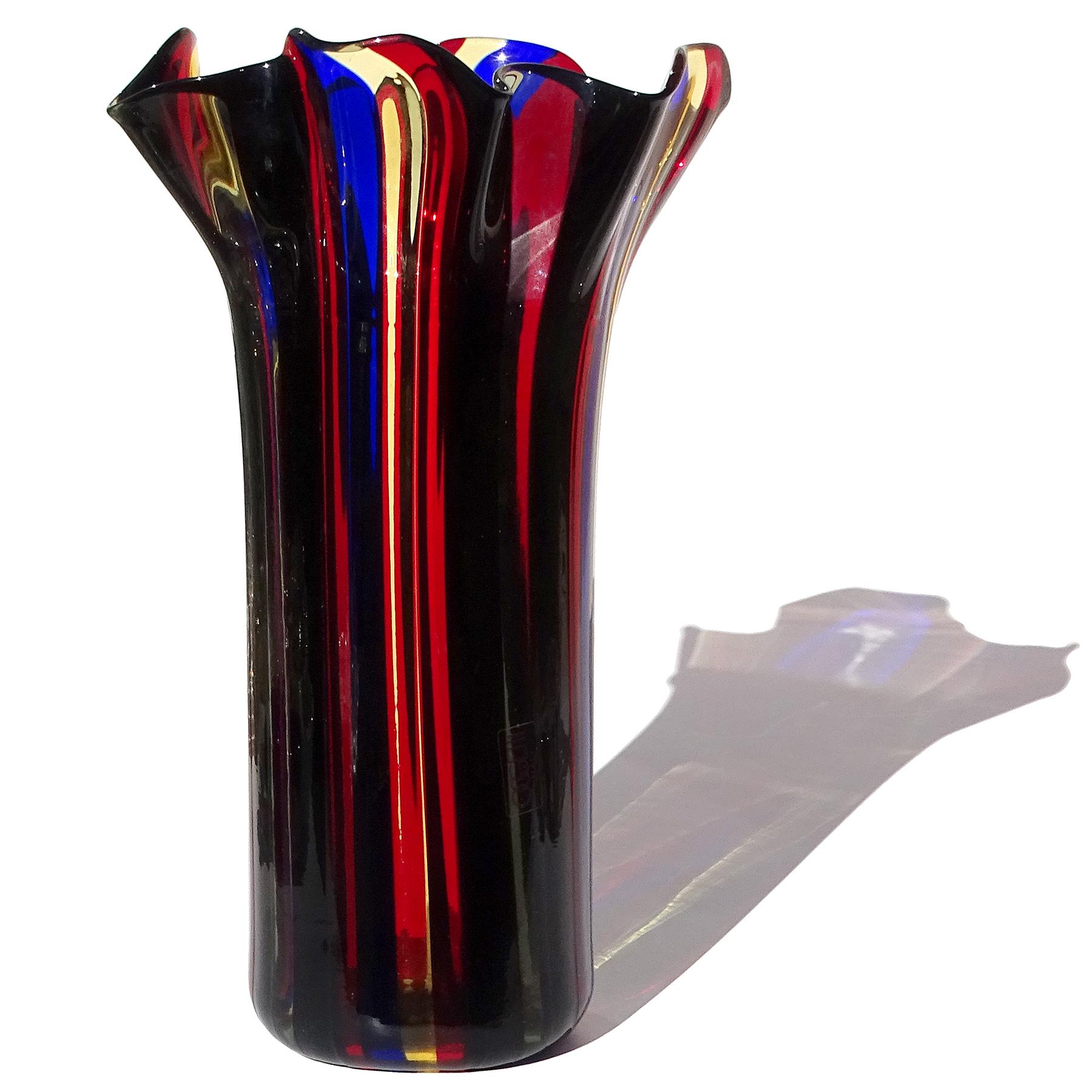 Mid-Century Modern Murano Oggetti Rouge Bleu Jaune Noir Gris Vase Fazzoletto en verre d'art italien en vente