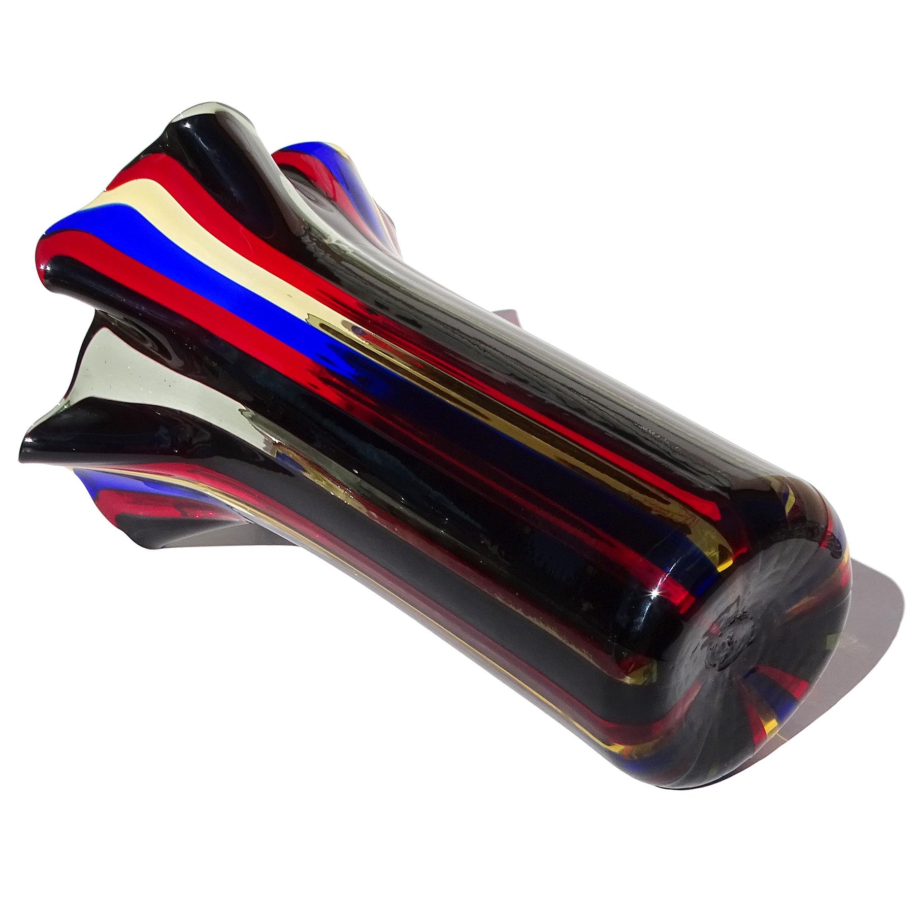 Verre Murano Oggetti Rouge Bleu Jaune Noir Gris Vase Fazzoletto en verre d'art italien en vente