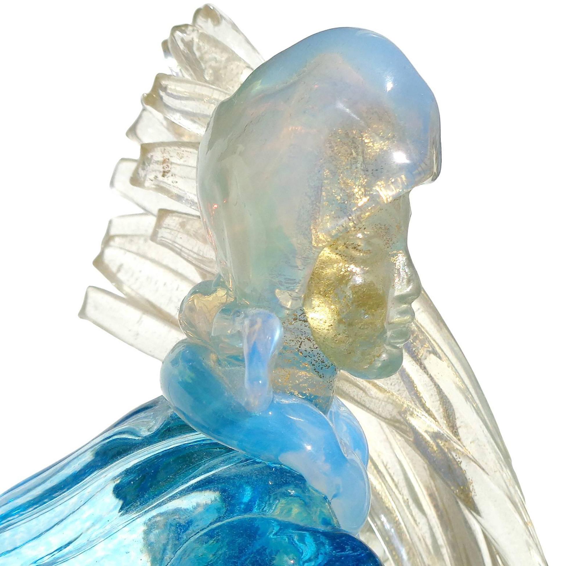 Fatto a mano Murano Opal Blue White Gold Flecks Italian Art Glass Donna Farmer Scultura in vendita