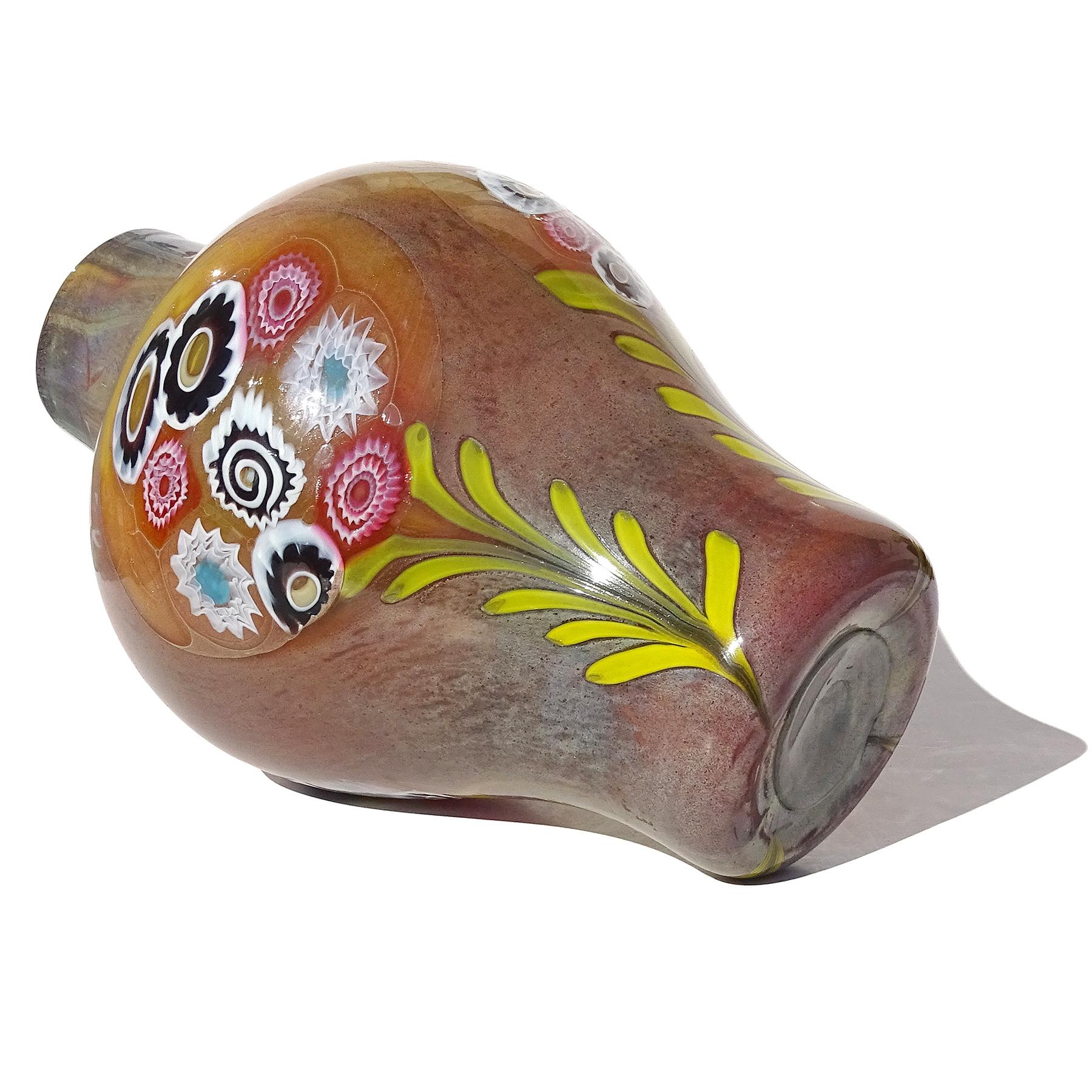 Italienische Murano-Kunstglasvase mit opalisierendem Chalcedon Millefiori-Blumenmuster und Murrines aus Muranoglas im Angebot 4