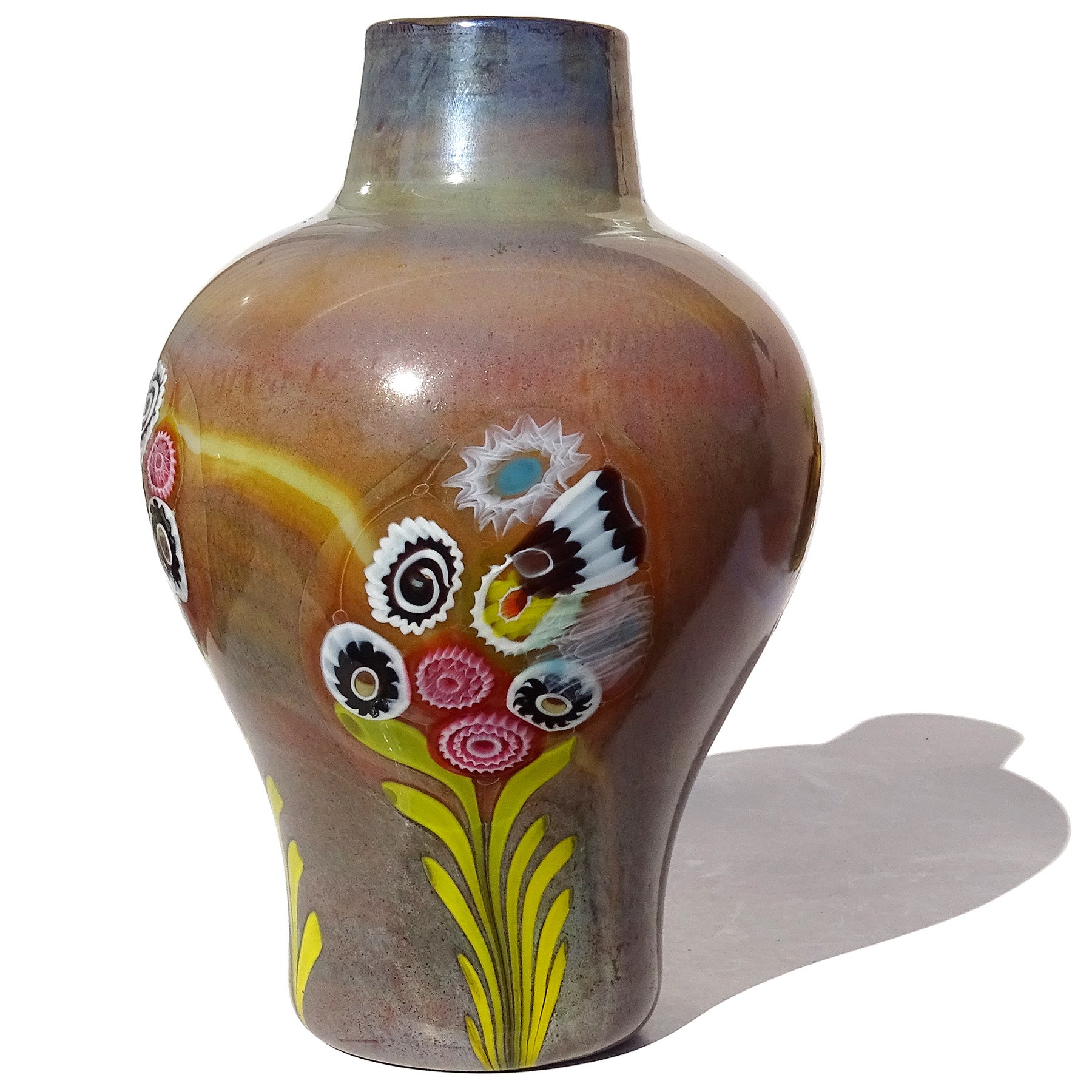 Murano Opalescent Chalcedony Millefiori Flower Murrines Italian Art Glass Vase In Good Condition For Sale In Kissimmee, FL