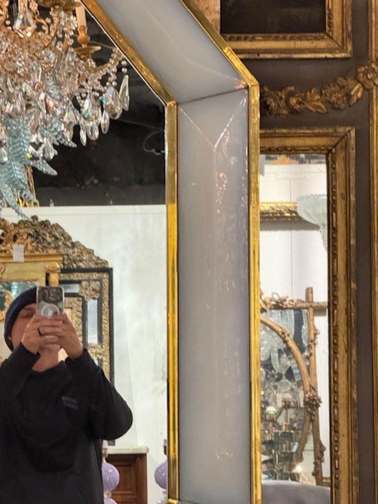 XXIe siècle et contemporain Miroir octogonal opalescent de Murano en vente